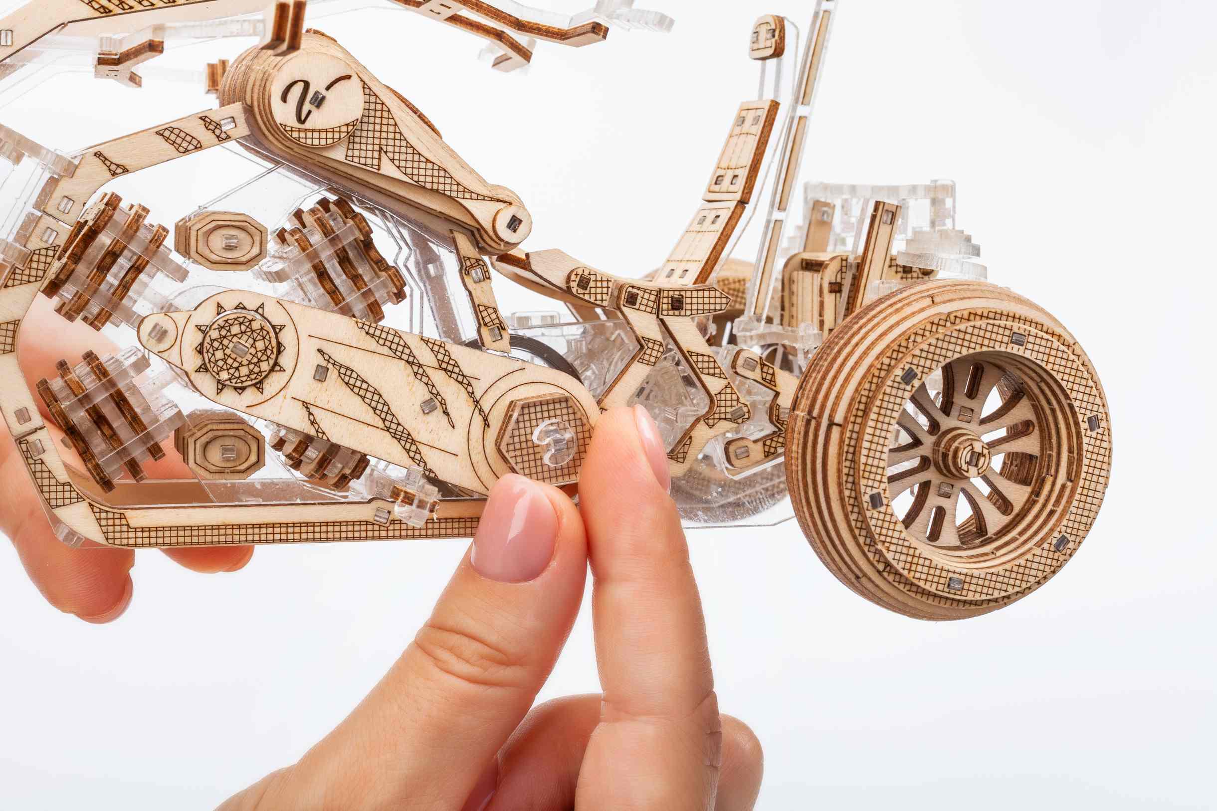 Конструктор дерев'яний Vіter Models Трицикл Black Wolf (blackwolf) - фото 3 Конструктор дерев'яний Vіter Models Трицикл Black Wolf (blackwolf) - фото 3