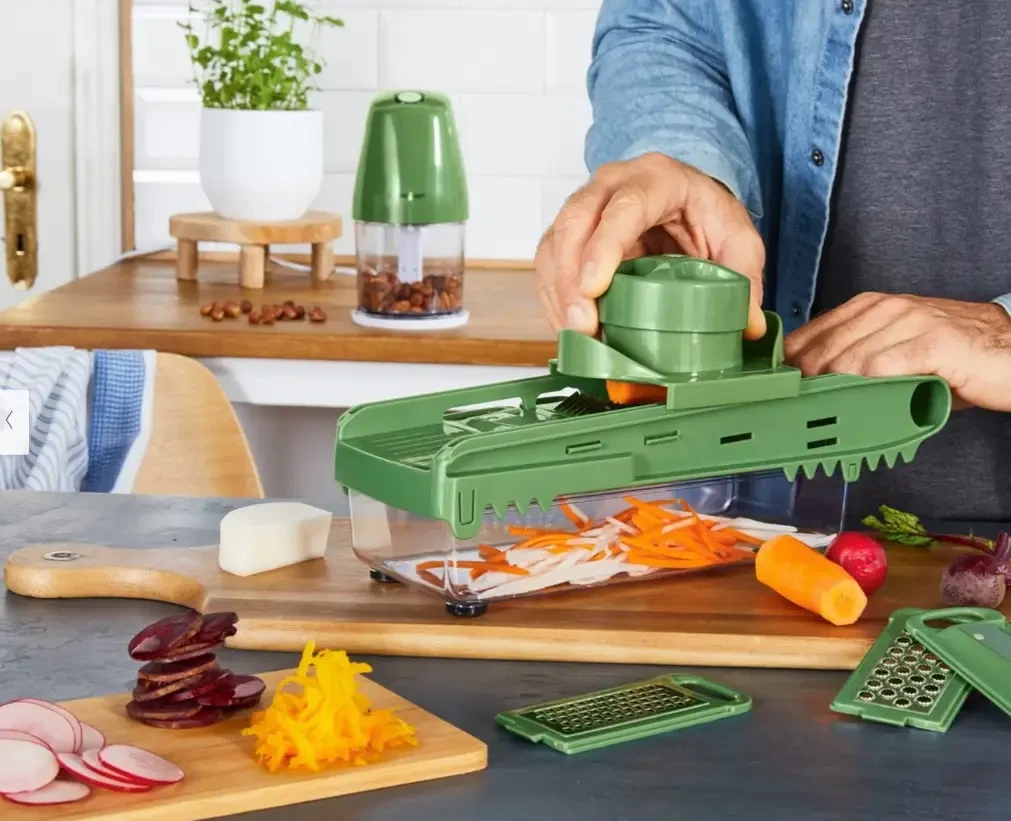 Терка ERNESTO HG05556A с 5 насадками Зеленый - фото 3 Терка ERNESTO HG05556A с 5 насадками Зеленый - фото 3