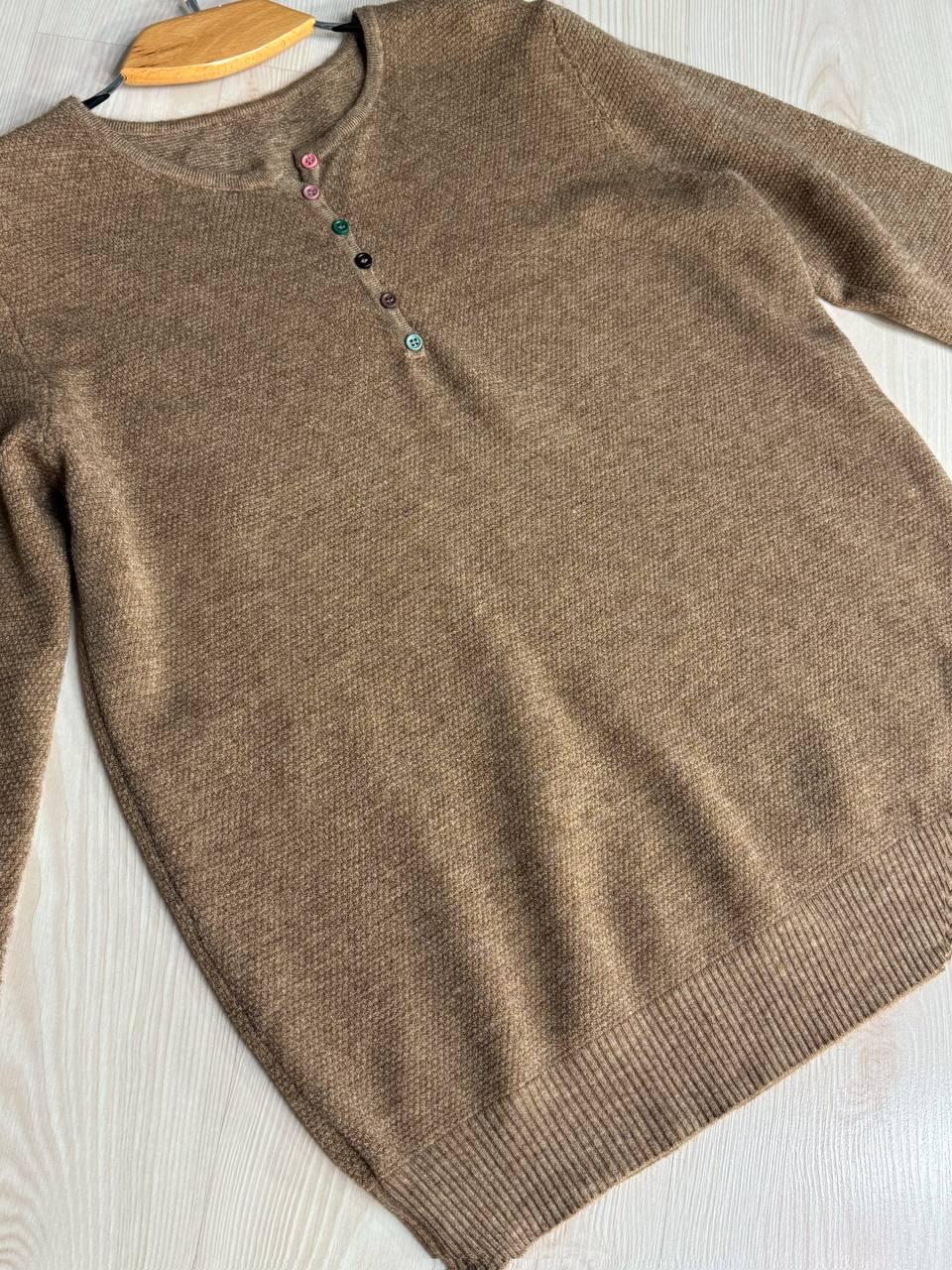 Свитер женский AN 02493 букле с пуговицами тонкий и теплый базовый One Size Коричневый - фото 4 Свитер женский AN 02493 букле с пуговицами тонкий и теплый базовый One Size Коричневый - фото 4