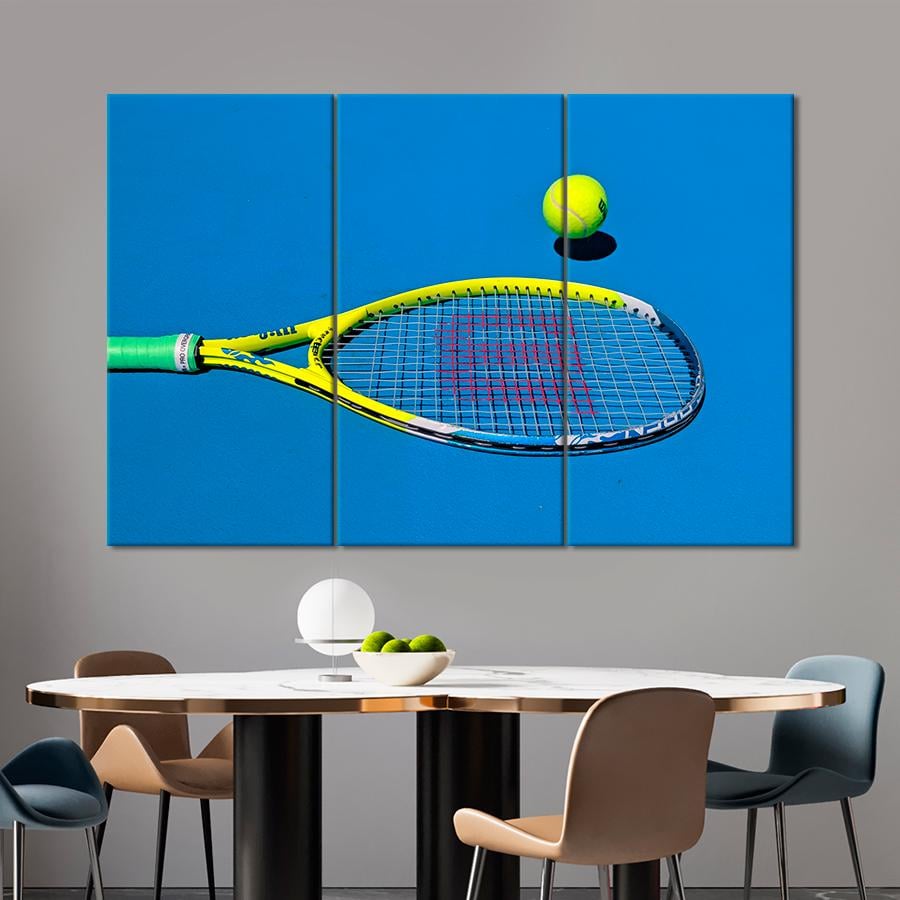 Картина спорт Жёлтая теннисная ракетка на голубом фоне 78x48 см (A1244-3)