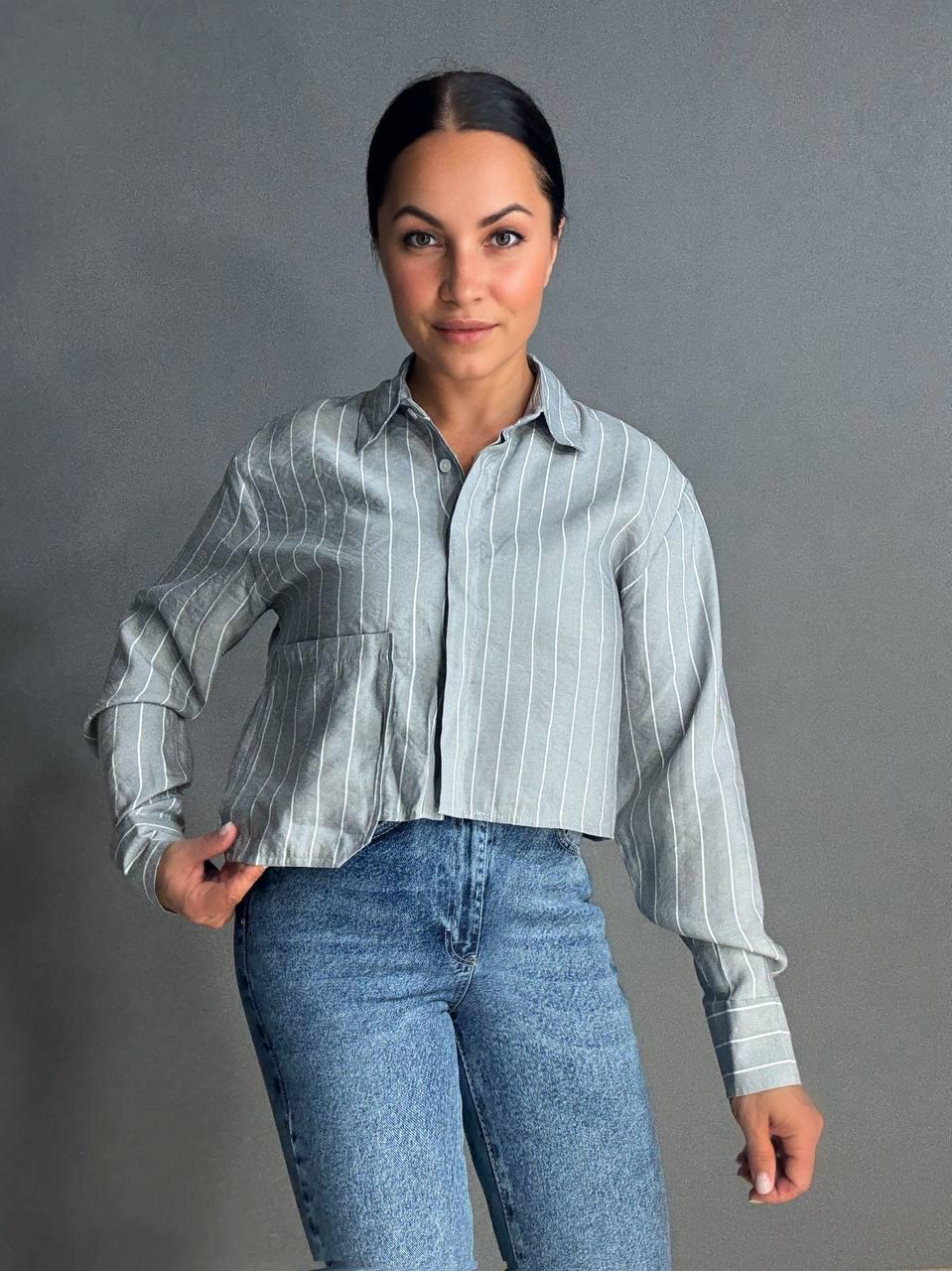 Сорочка жіноча MIX RAY 4447 укорочена з кишенею у тонку смужку M Сірий (1401) - фото 6 Сорочка жіноча MIX RAY 4447 укорочена з кишенею у тонку смужку M Сірий (1401) - фото 6