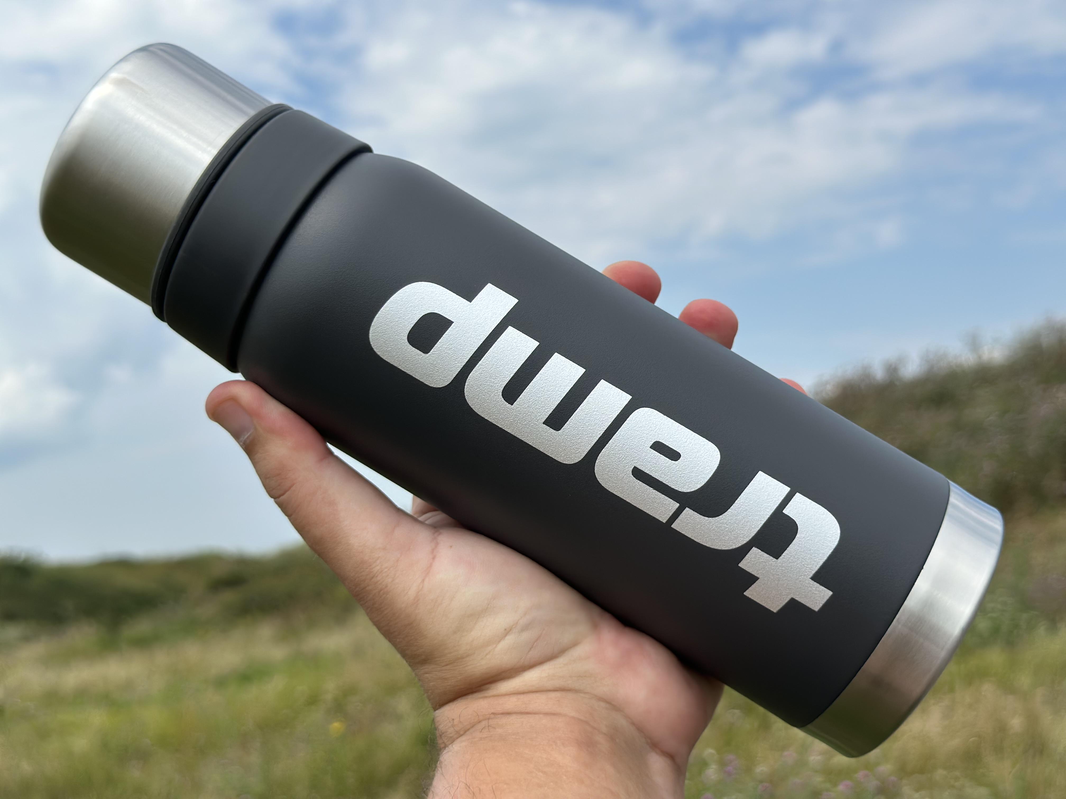 Термос для напитков Tramp expeditio с нержавейки держит 24 ч. 0,75 л (UTRC-031-grey) - фото 5 Термос для напитков Tramp expeditio с нержавейки держит 24 ч. 0,75 л (UTRC-031-grey) - фото 5