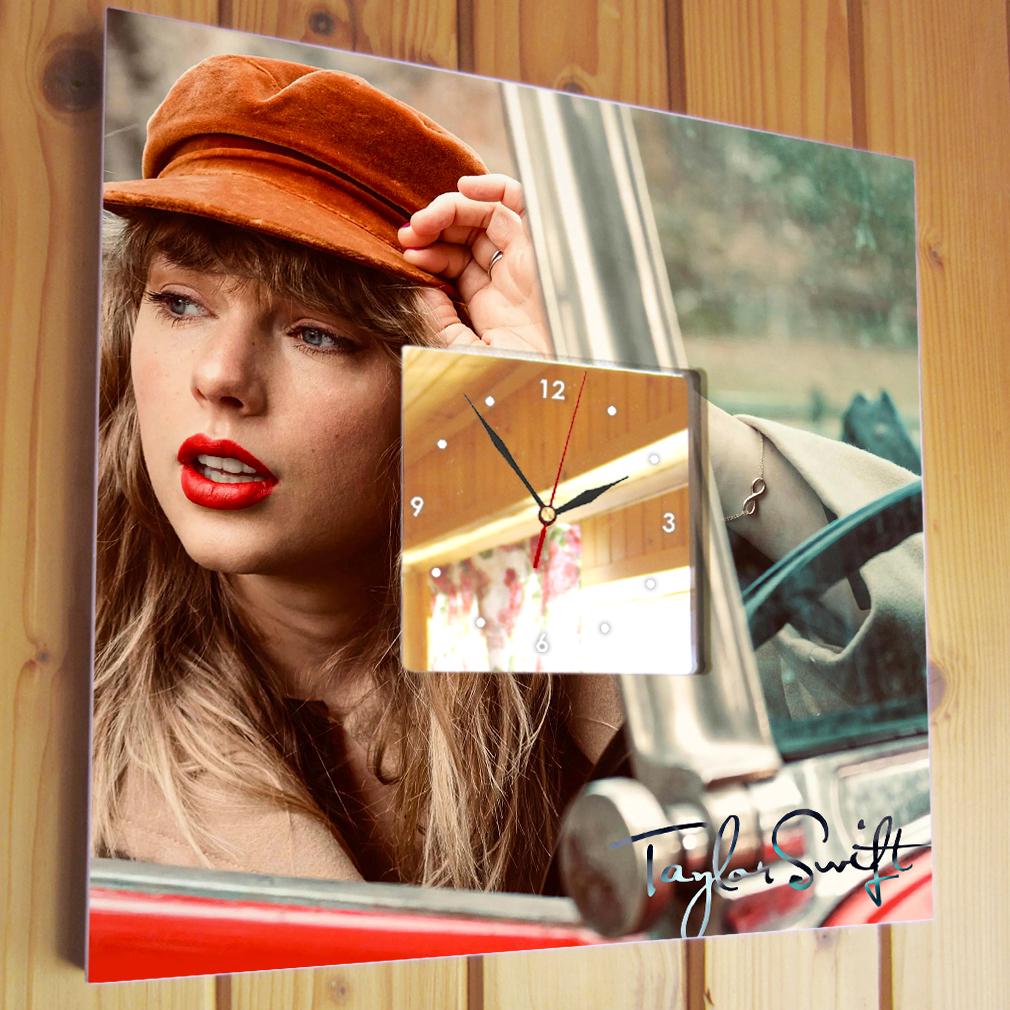 Часы Певица Taylor Swift 260x260 мм (C04661) - фото 2 Часы Певица Taylor Swift 260x260 мм (C04661) - фото 2