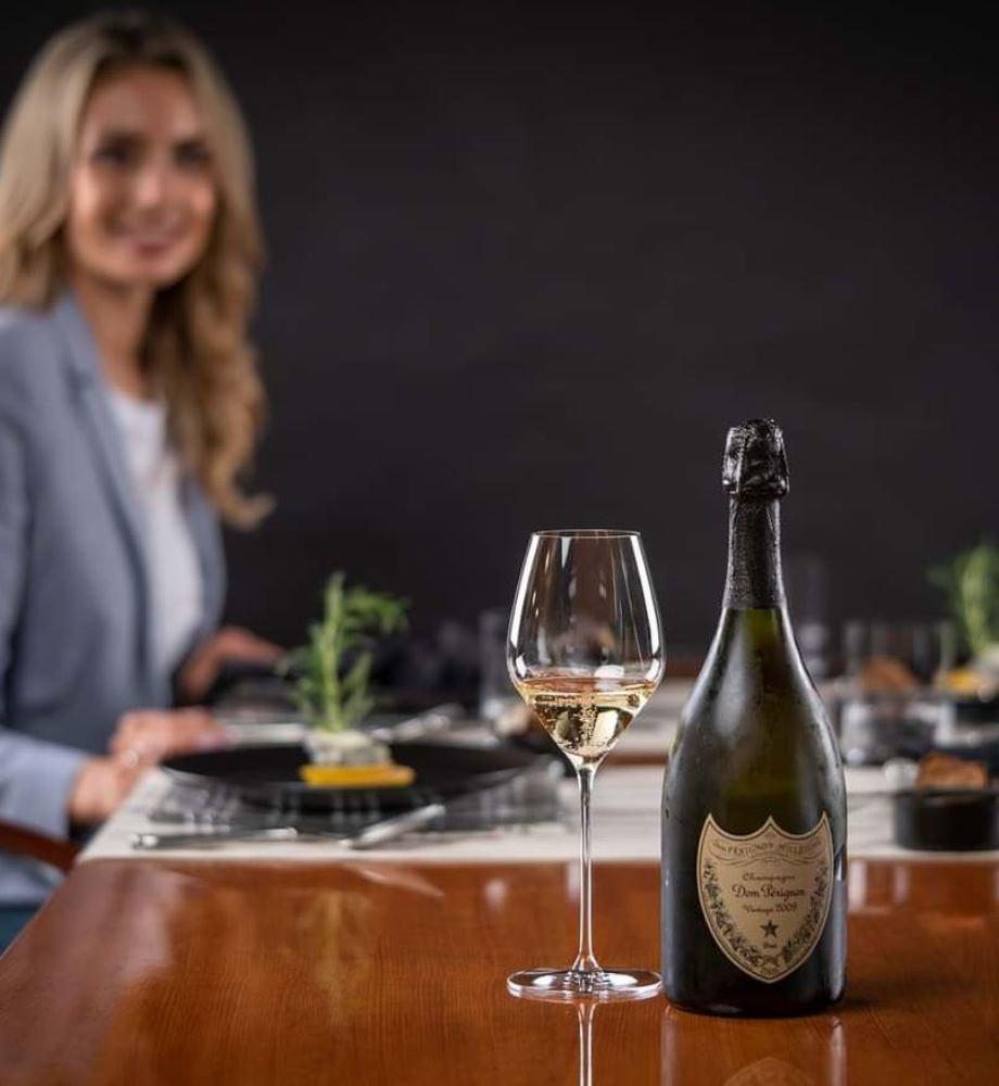 Бокал для шампанского 1 шт. Riedel Dom Perignon 420 мл (1051/58) - фото 6 Бокал для шампанского 1 шт. Riedel Dom Perignon 420 мл (1051/58) - фото 6