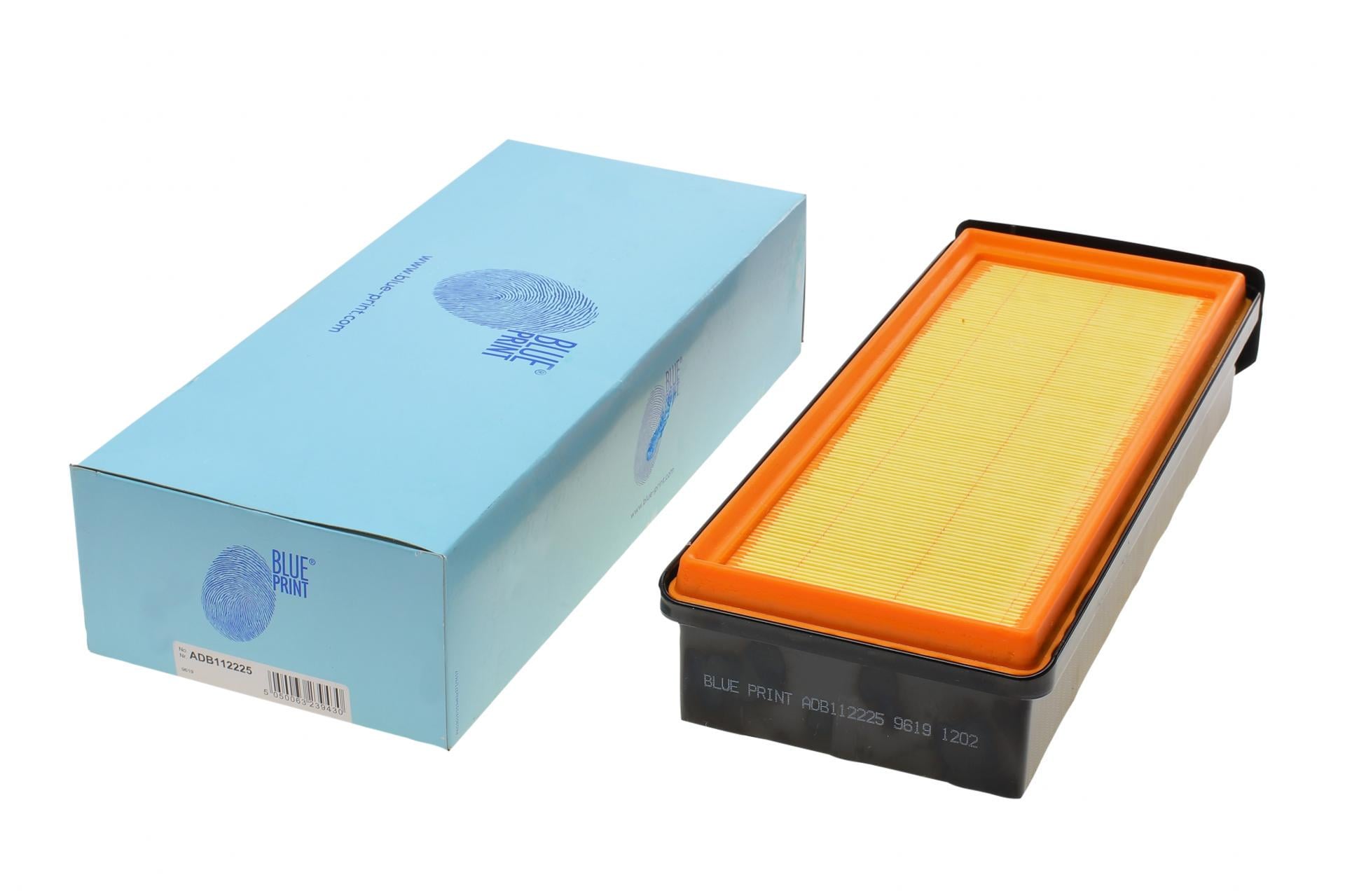 Фильтр воздушный BLUE PRINT для BMW 3 F30/F80/5 F10 3,0-3,5d 10- (ADB112225)