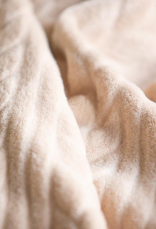 Халат женский KEY LGL 200 B24 плюшевый с капюшоном и боковыми карманами S/M Бежевый (2391910932) - фото 6 Халат женский KEY LGL 200 B24 плюшевый с капюшоном и боковыми карманами S/M Бежевый (2391910932) - фото 6