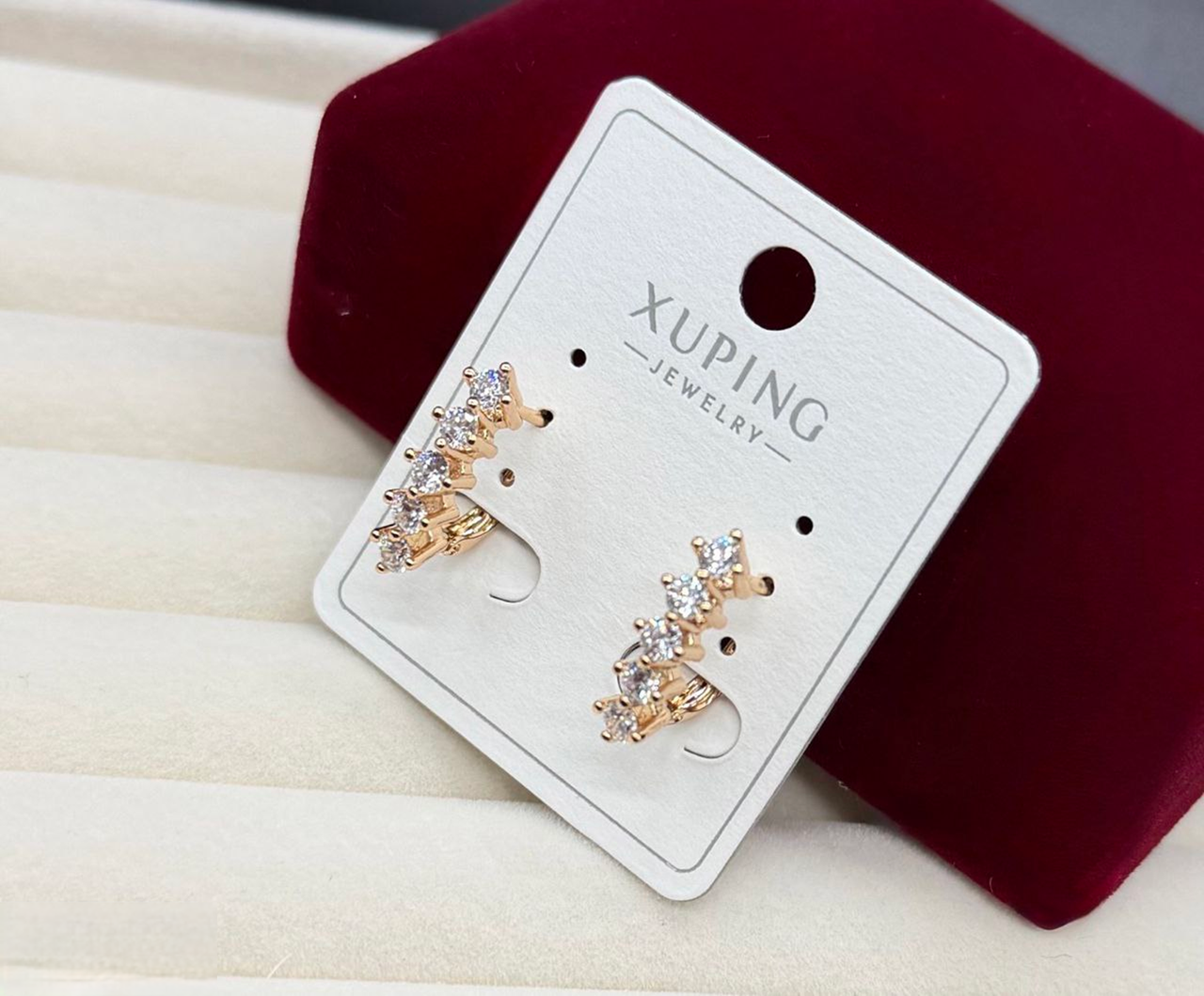 Серьги Xuping гипоаллергенное медицинское золото с кристаллами размещены в один ряд украшение для ежедневного образа (2906390829)