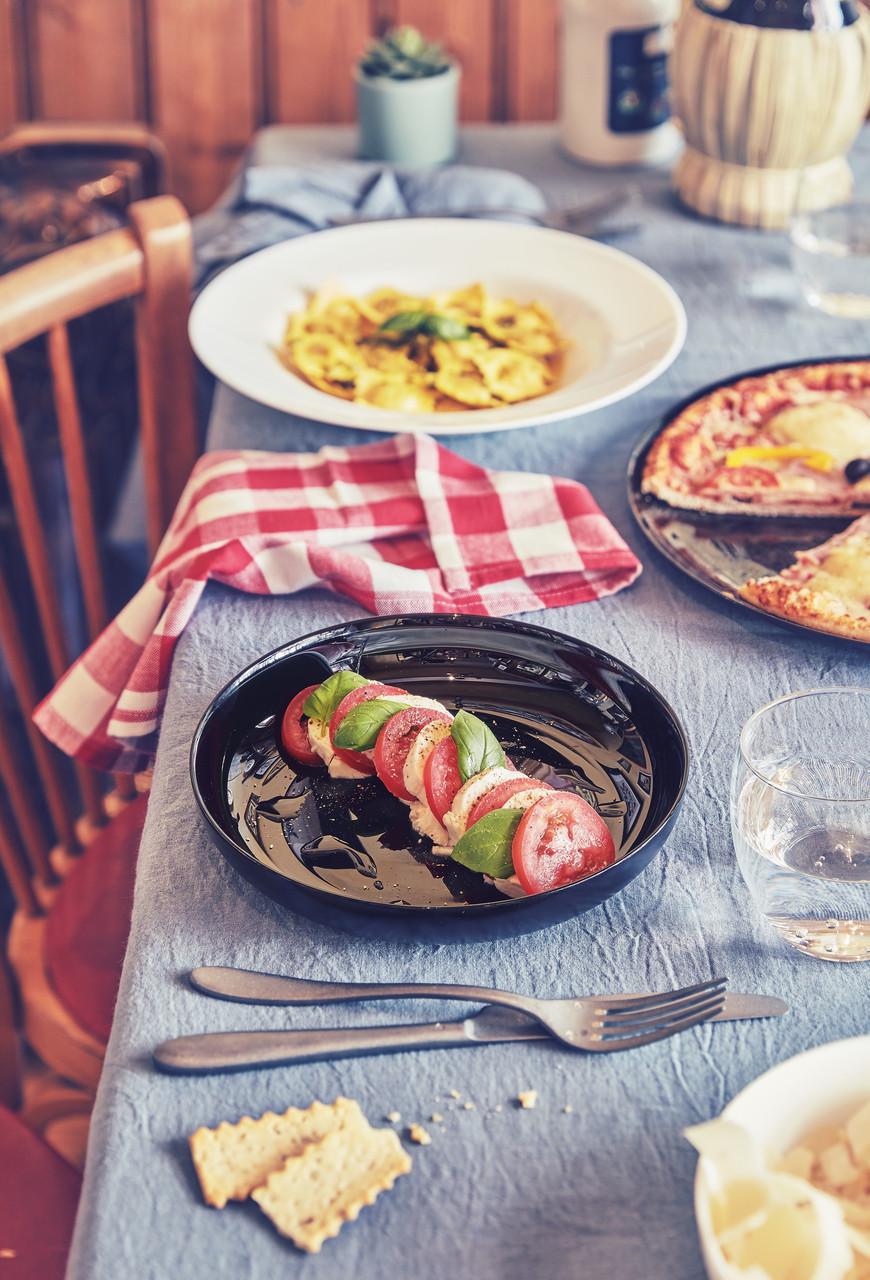 Блюдо Luminarc Frieds Time глубокое 17 см Черный (P6365) - фото 3 Блюдо Luminarc Frieds Time глубокое 17 см Черный (P6365) - фото 3