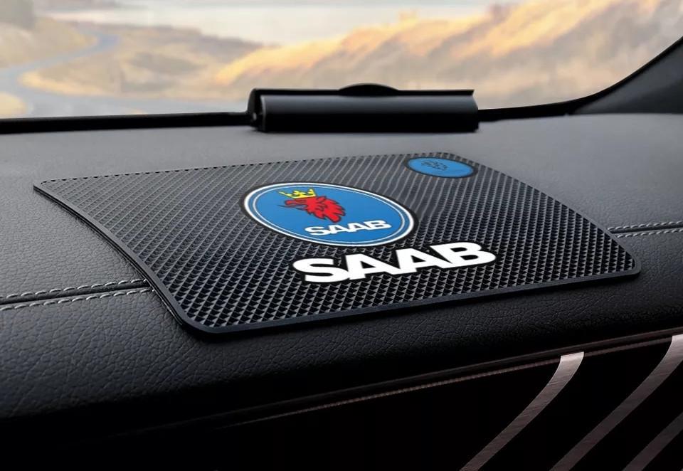 Коврик антискользкий SAAB на панель авто (1703360832) - фото 2 Коврик антискользкий SAAB на панель авто (1703360832) - фото 2