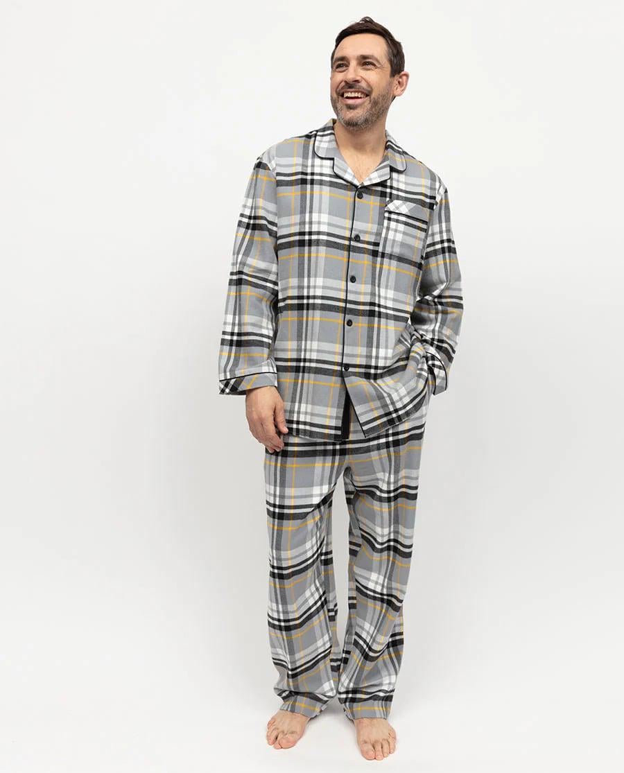 Пижама мужская рубашка с длинным рукавом и брюки CYBERJAMMIES Parker 3028/3029 в клетку S Серый (24106)