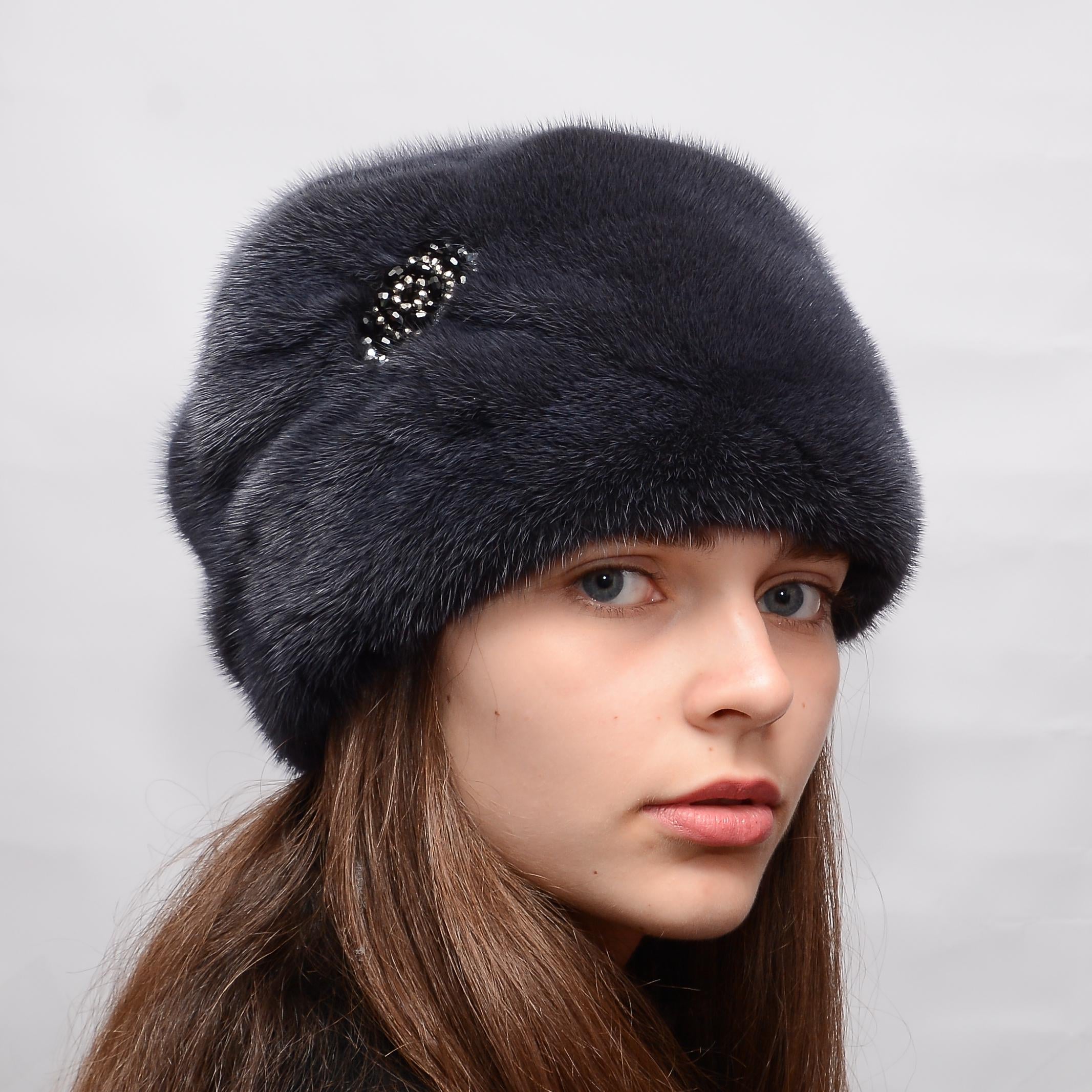 Женская кубанка Меховой стиль Бетти из натурального цельного меха норки M-L Синий ирис (068)