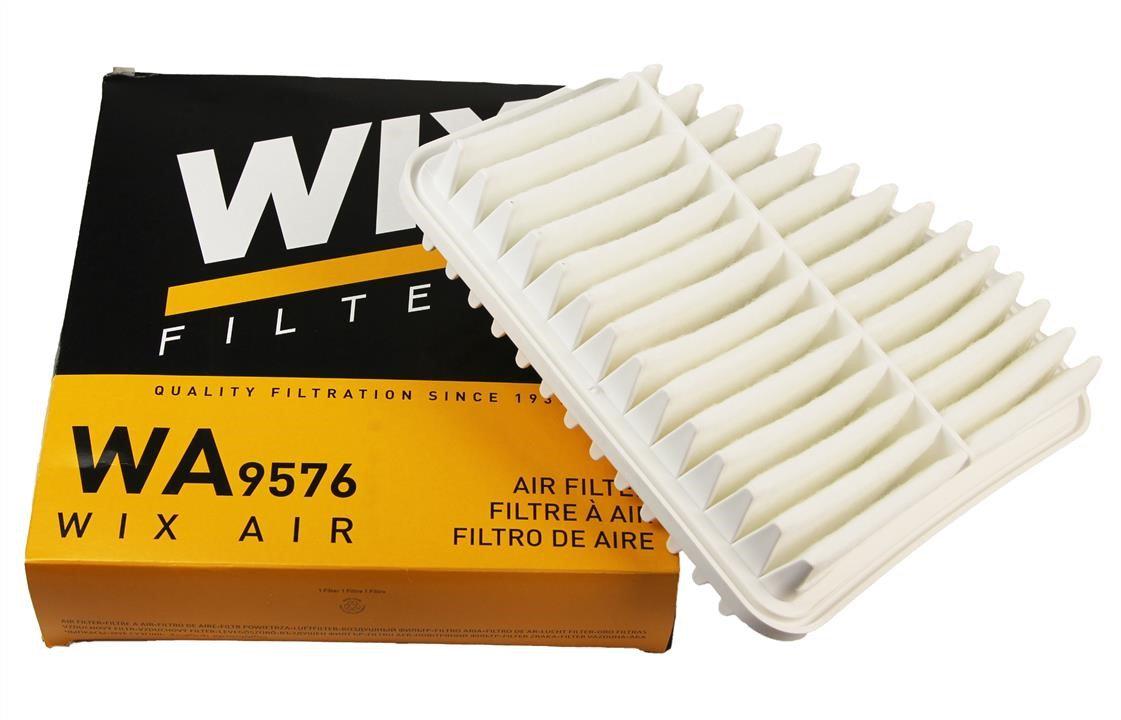 Фільтр повітряний Wix Filters WA9576 Toyota Camry FF Rav 4 III