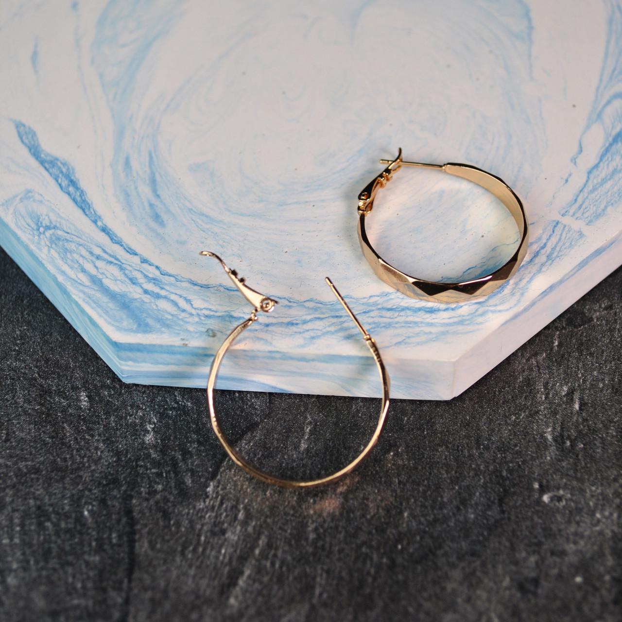 Сережки с гранями кольца конго медицинская сталь позолота 3 см (x003-2) - фото 4 Сережки с гранями кольца конго медицинская сталь позолота 3 см (x003-2) - фото 4