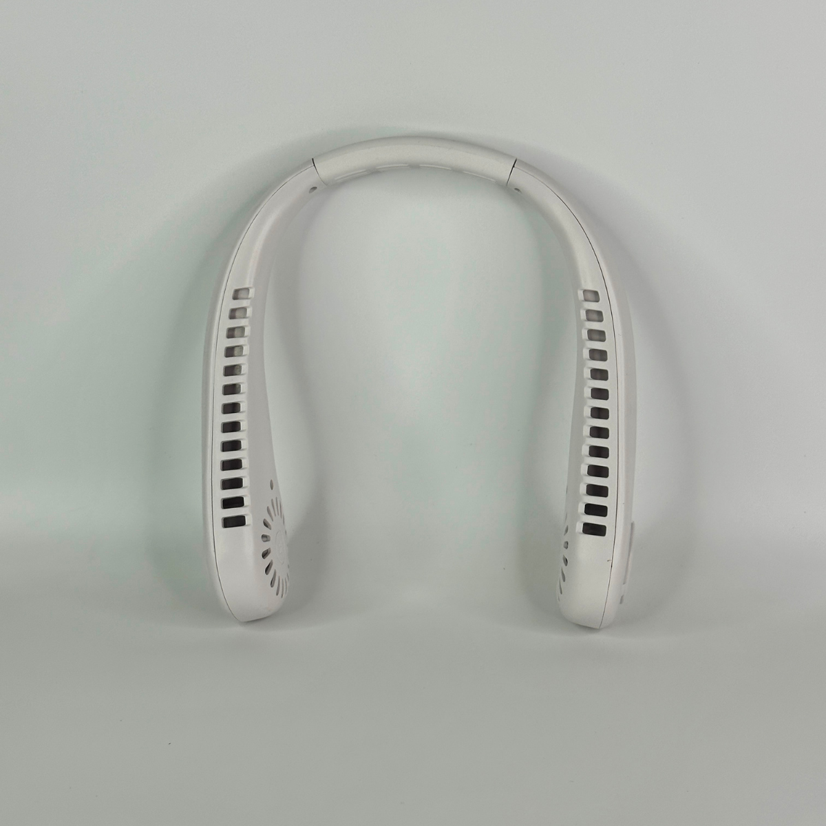 Вентилятор на шею Neck Fun безлопастный аккумуляторный Белый (NFX-5-White) - фото 2 Вентилятор на шею Neck Fun безлопастный аккумуляторный Белый (NFX-5-White) - фото 2