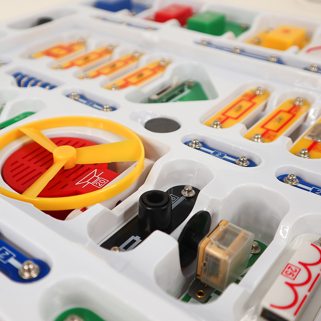 Конструктор электронный DOKA D70707 320 схем (D70707 /1330) - фото 4 Конструктор электронный DOKA D70707 320 схем (D70707 /1330) - фото 4