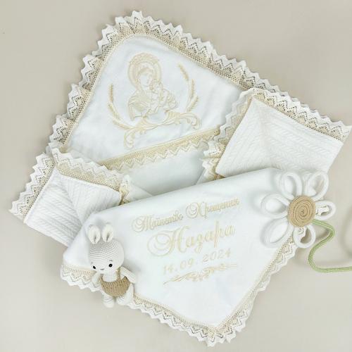 Крыжма для мальчика Family Tradition Под покровом Богородицы с вышивкой махровая 100х100 см Белый (50253)