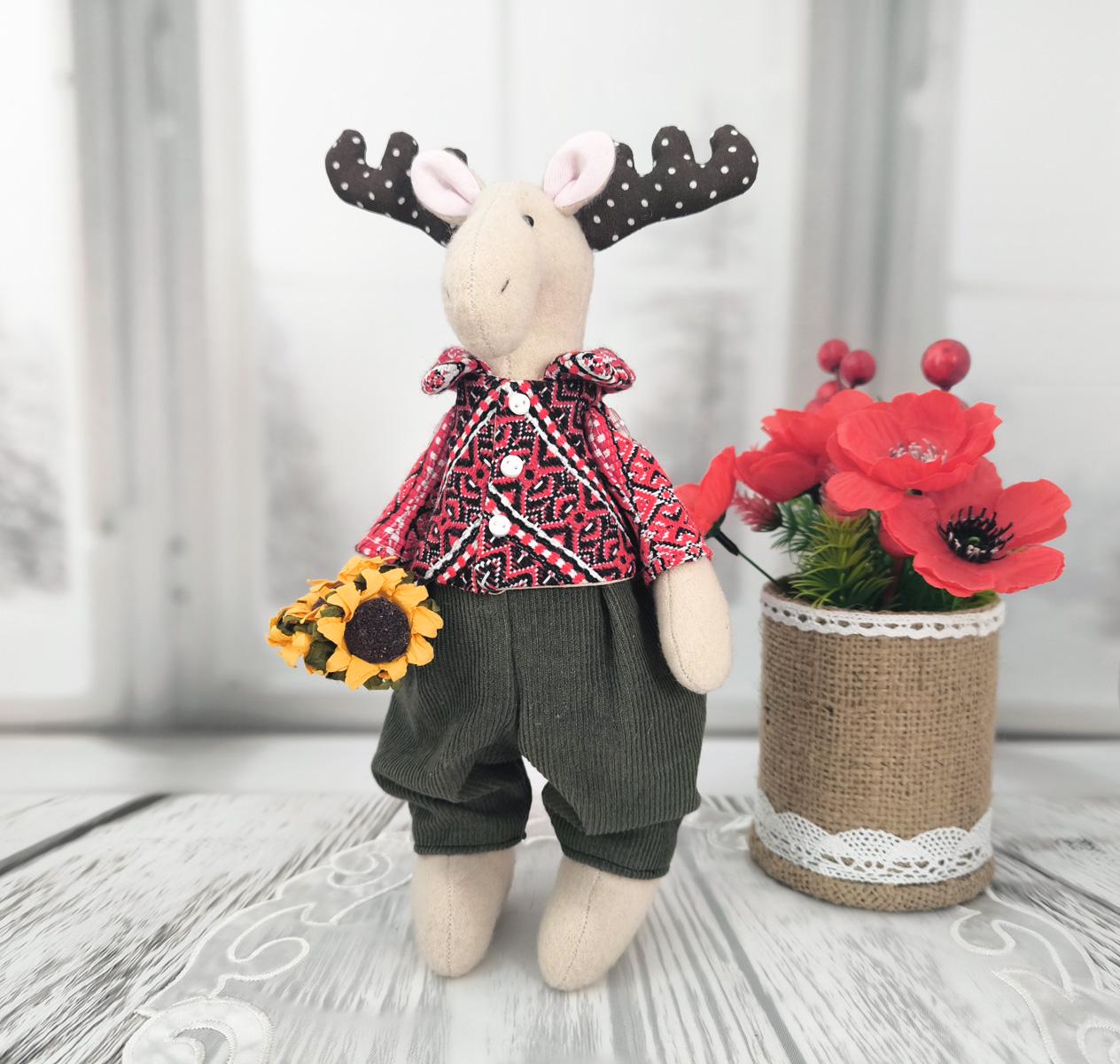 Лялька інтер'єрна в стилі тильда Лось у вишиванці (2738109538)