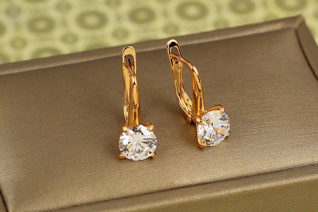 Серьги Xuping Jewelry солистка с белым камнем 1,7 см Золотистый (2567947148)