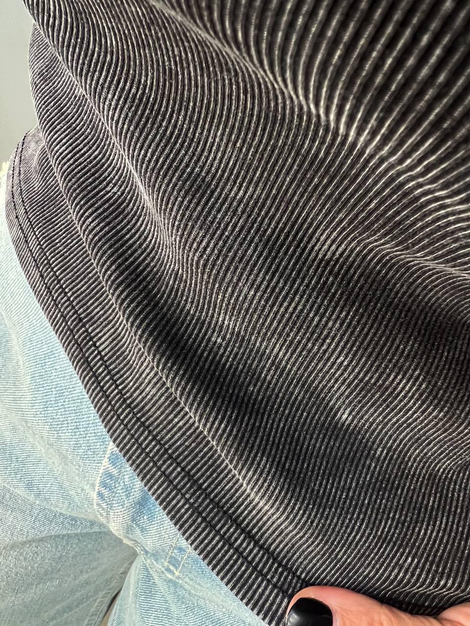 Женская майка AN 2733 в рубчик с порезанными швами OS Черный (26794582) - фото 8 Женская майка AN 2733 в рубчик с порезанными швами OS Черный (26794582) - фото 8