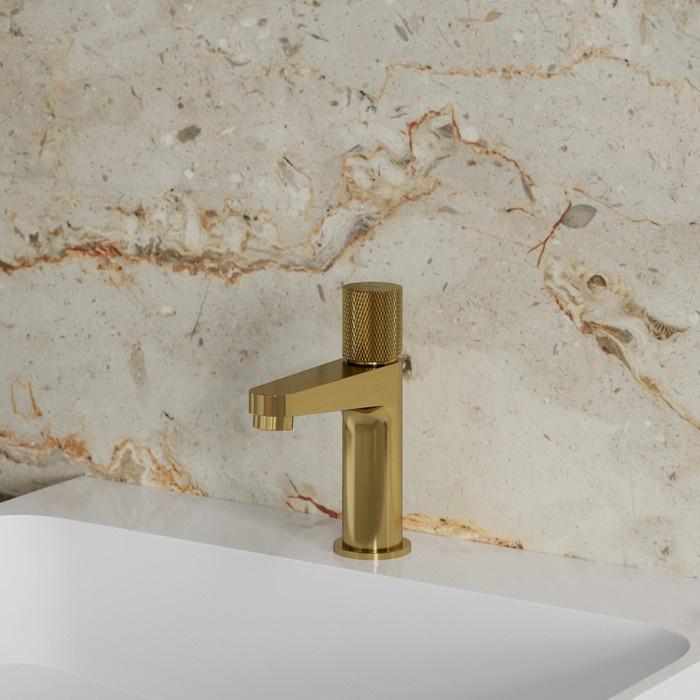 Смеситель для раковины Omnires Contour Gold (CT8010GLB) - фото 2