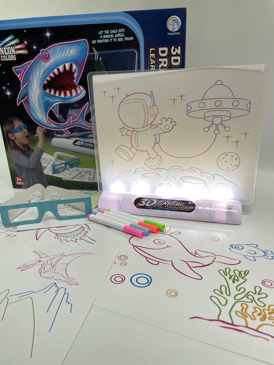 Доска для рисования YM 17 48/2 подсветка/7 трафаретов/4 маркера/3D очки/в коробке - фото 2 Доска для рисования YM 17 48/2 подсветка/7 трафаретов/4 маркера/3D очки/в коробке - фото 2