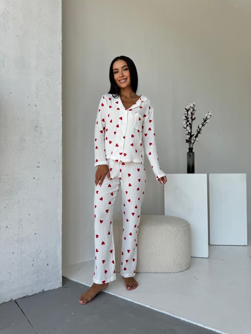 Піжамний набір зі штанами мусліновий M Білий з червоними серцями (MR26477771) - фото 4 Піжамний набір зі штанами мусліновий M Білий з червоними серцями (MR26477771) - фото 4