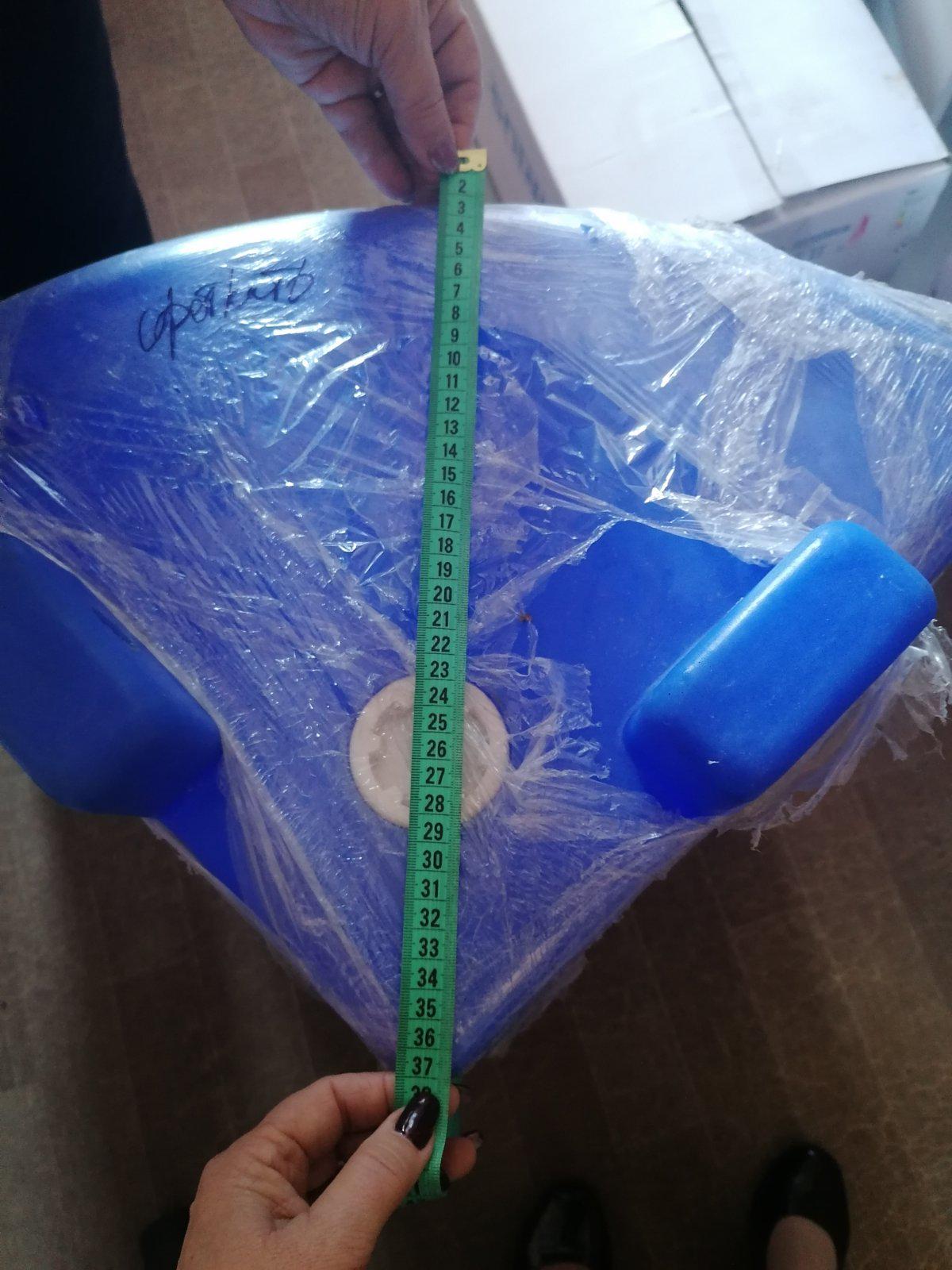 Емкость пластиковая угловая настенная Консенсуc 80 л с креплением Синий (00020ua) - фото 4 Емкость пластиковая угловая настенная Консенсуc 80 л с креплением Синий (00020ua) - фото 4