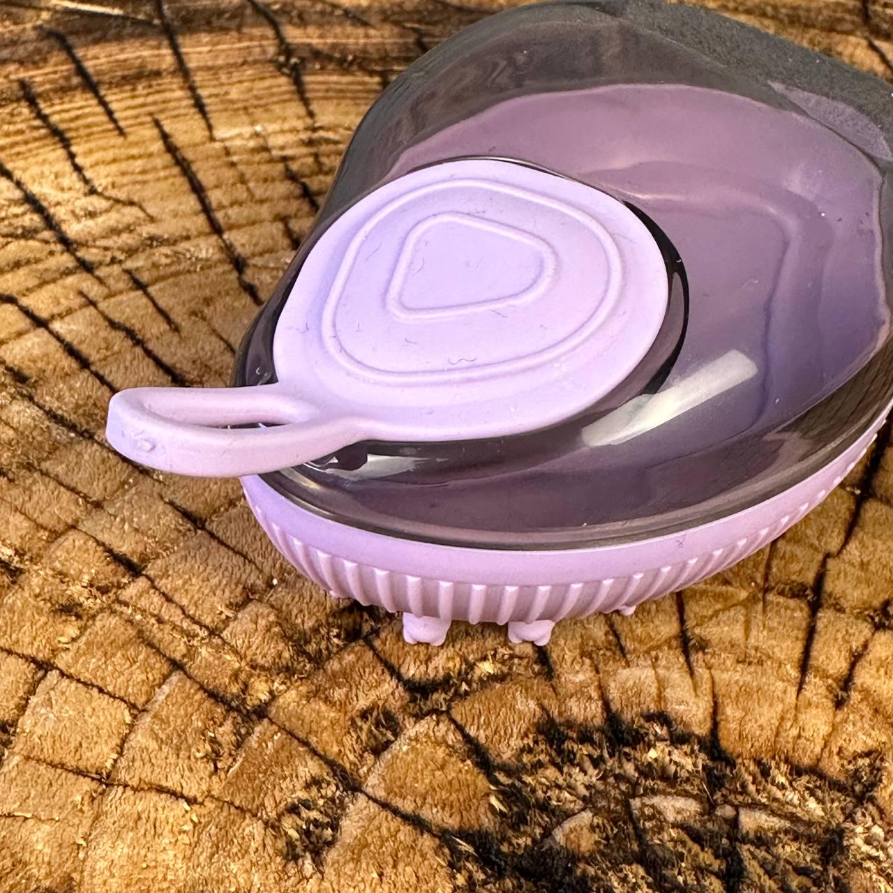 Мочалка для собак Bath Brush Iris с отсеком для шампуня массажная - фото 5 Мочалка для собак Bath Brush Iris с отсеком для шампуня массажная - фото 5