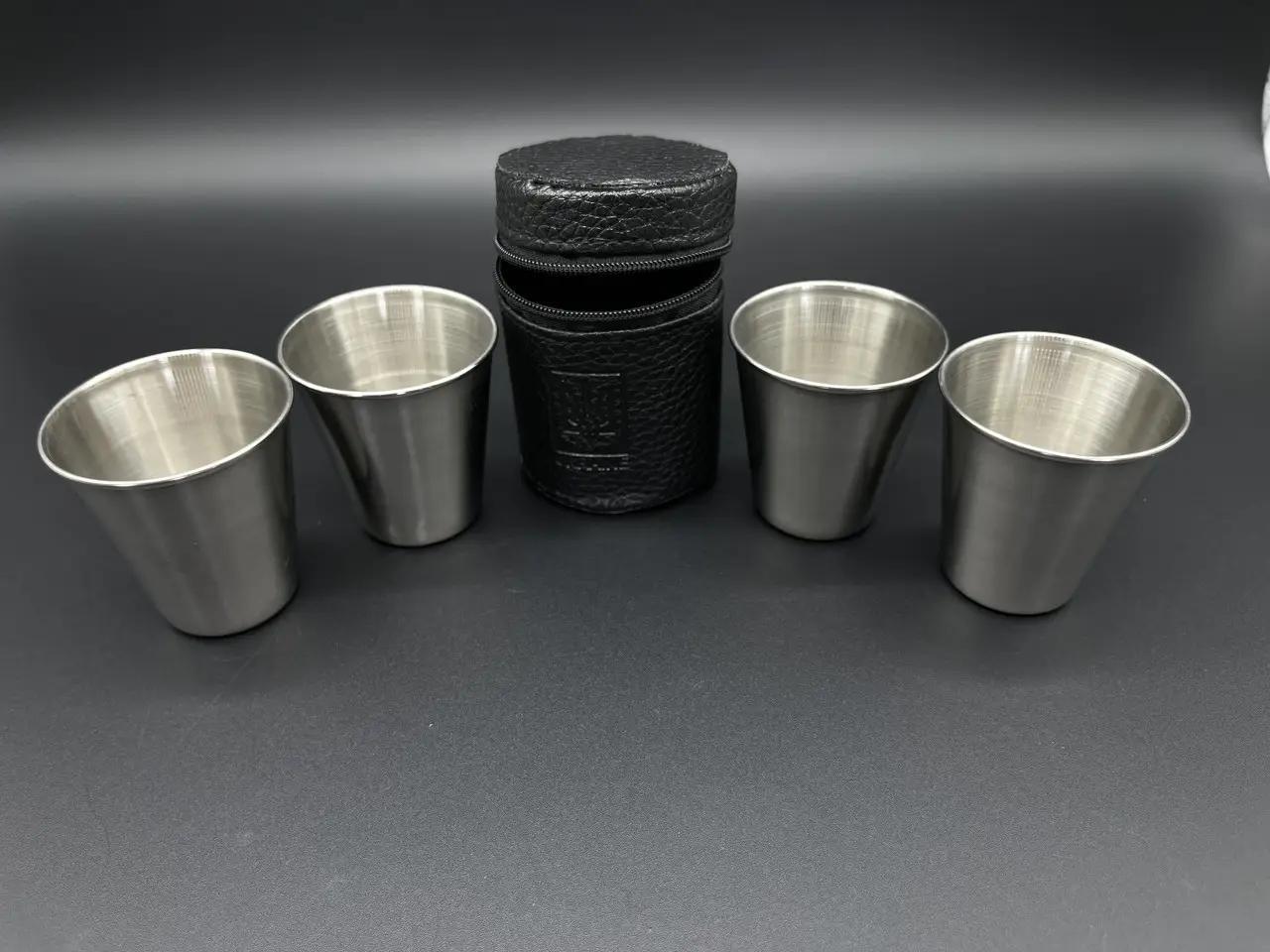 Набор стопок из нержавеющей стали в кожаном чехле на молнии 60 мл 4 шт. (BU-19) - фото 4 Набор стопок из нержавеющей стали в кожаном чехле на молнии 60 мл 4 шт. (BU-19) - фото 4