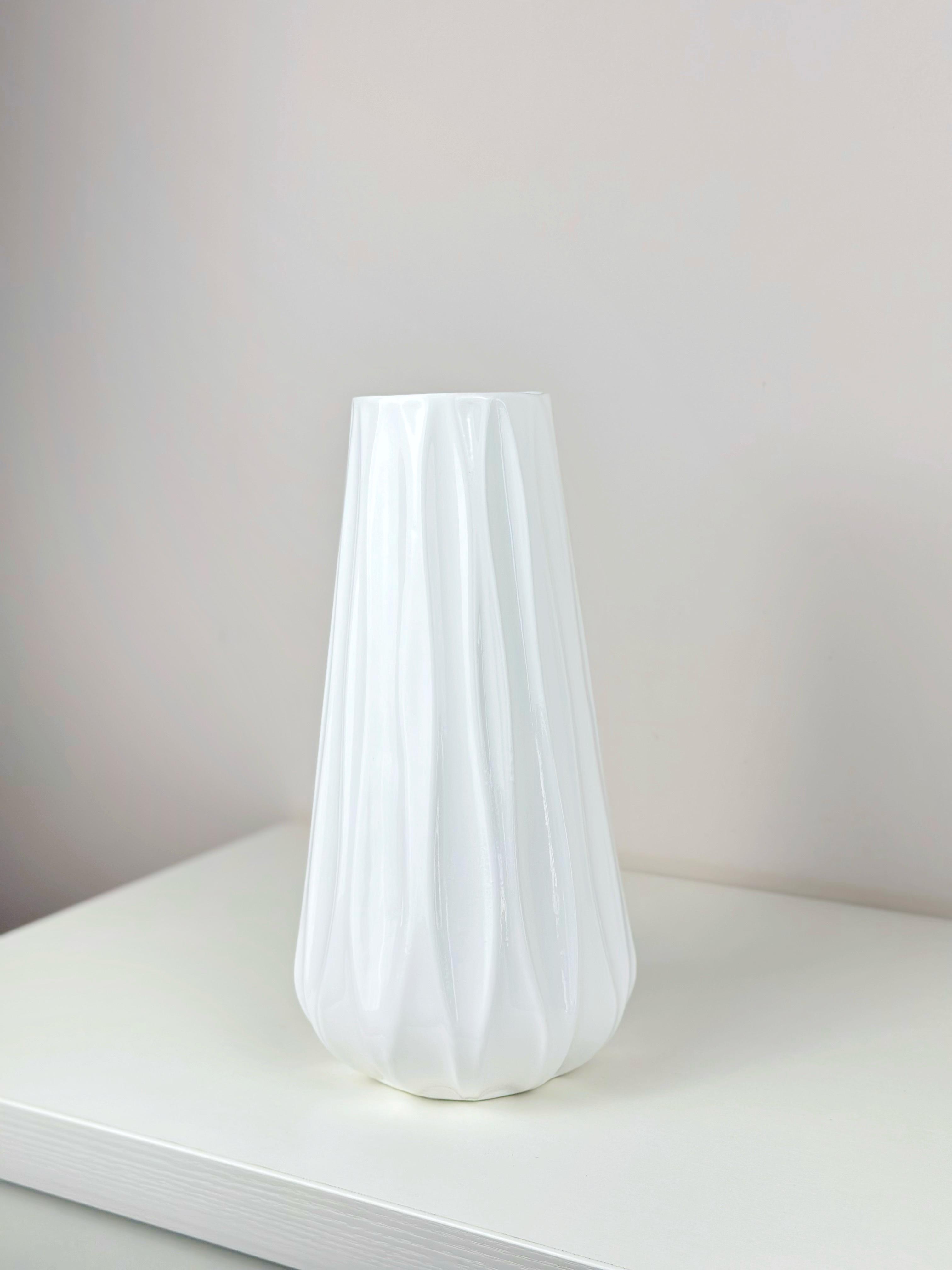 Ваза для цветов и декора глиняная керамическая Пелюсток 29 см Белый (4001-18) - фото 7 Ваза для цветов и декора глиняная керамическая Пелюсток 29 см Белый (4001-18) - фото 7