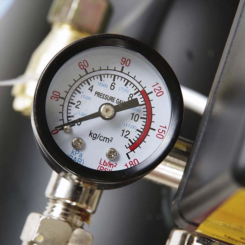 Компрессор одноцилиндровый Apro 1,5 кВт 205 л/мин 8 бар 24 л 2 крана (850175) - фото 9 Компрессор одноцилиндровый Apro 1,5 кВт 205 л/мин 8 бар 24 л 2 крана (850175) - фото 9