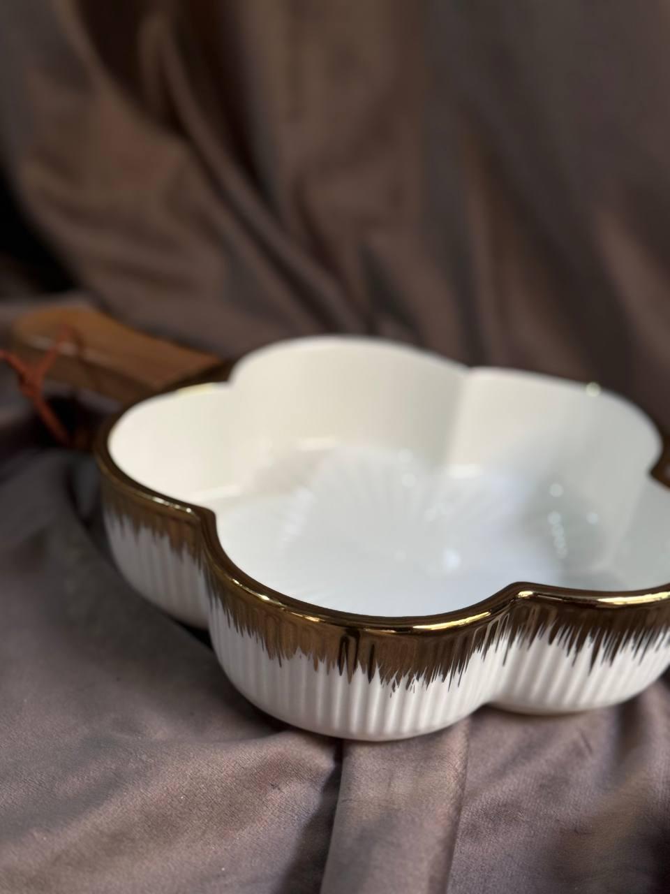 Тарелка сервировочная YIWU ZJH-14-2 фарфоровая с деревянной ручкой 700 мл Белый с золотым (30101588) - фото 2