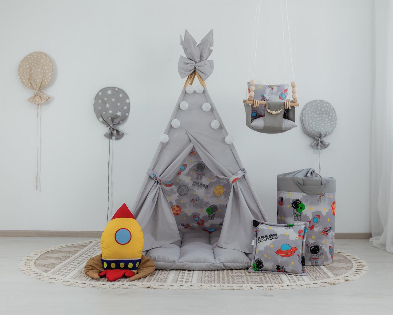 Вігвам дитячий Космос з килимком бон бон та подушками - фото 3 Вігвам дитячий Космос з килимком бон бон та подушками - фото 3