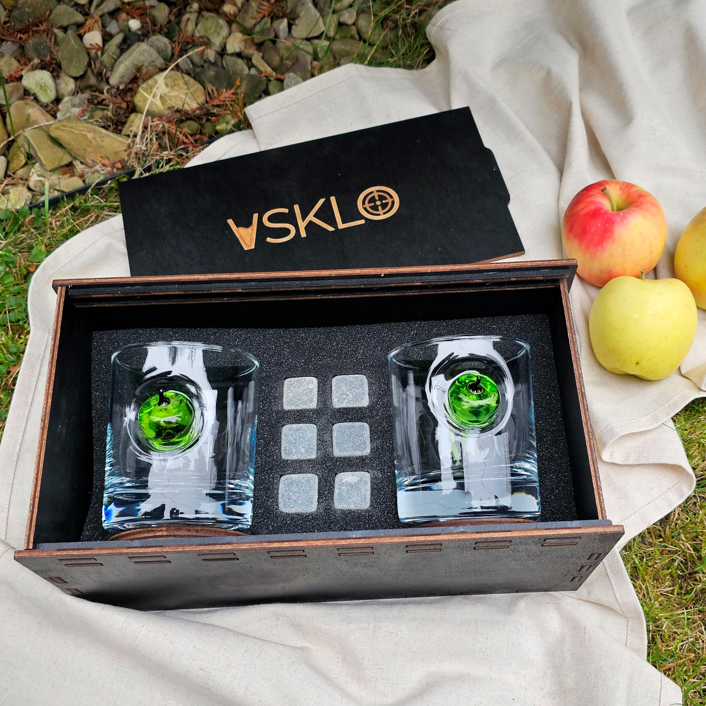 Набор на 2 стакана с яблоками (29734108)
