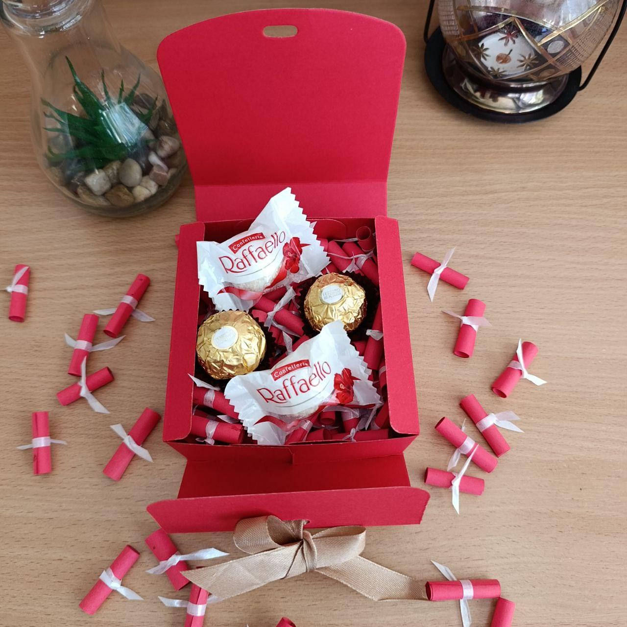 Подарочный бокс с конфетами и 101 причиной почему я тебя люблю для девушки (ar299)