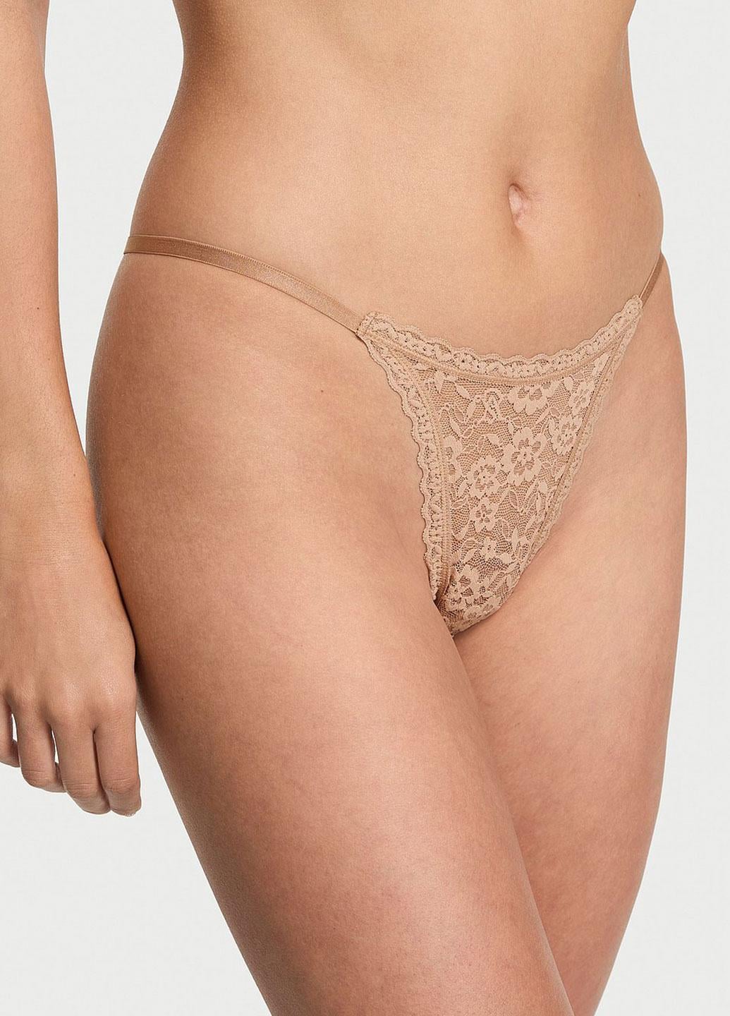 Трусики стринги кружевные Victoria's Secret Floral Lace Thong L Бежевый (3560000426116SEQL)
