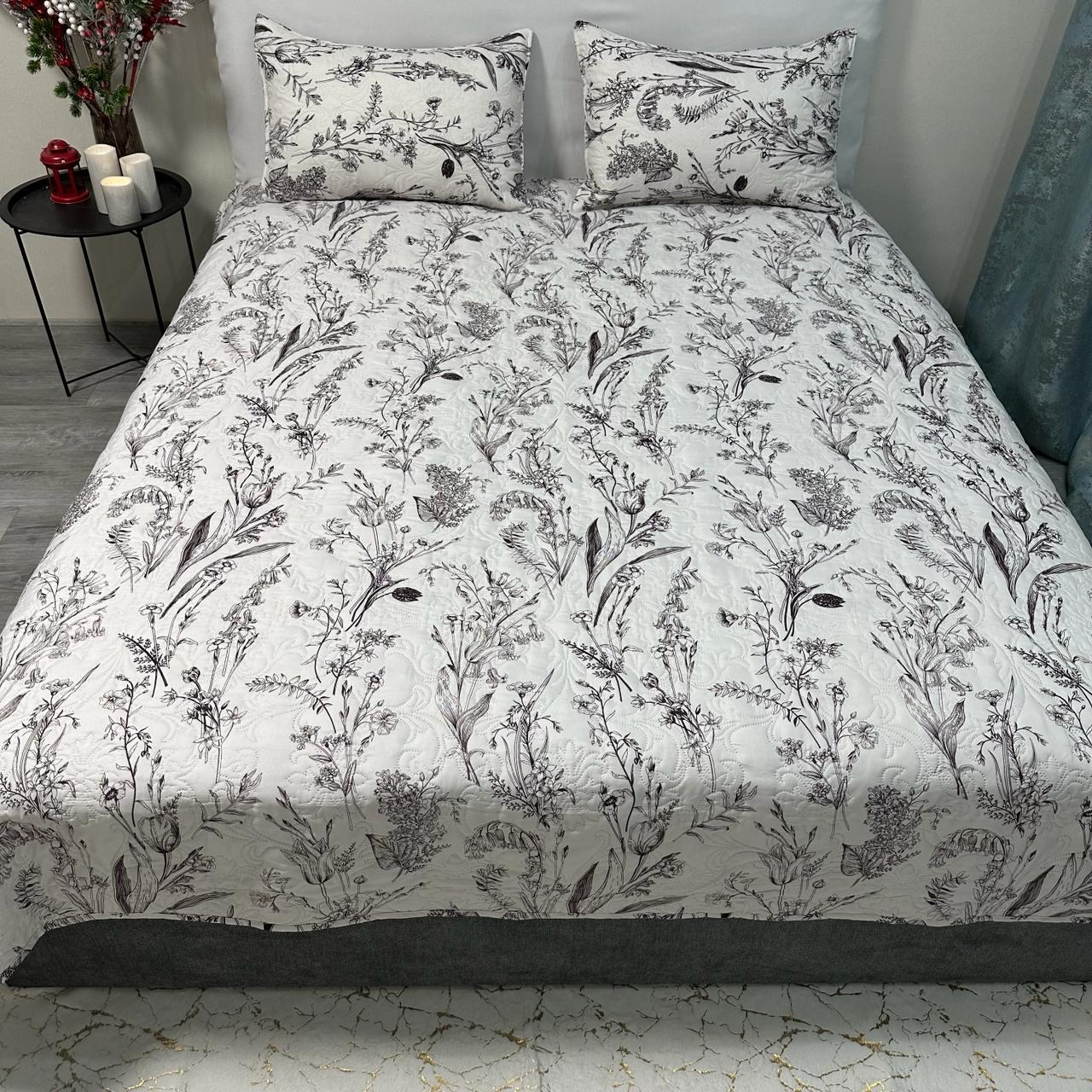 Набор покрывало стеганое с цветочным принтом 200x230 см/2 наволочки 50x70 см Молочный (28710437) - фото 9 Набор покрывало стеганое с цветочным принтом 200x230 см/2 наволочки 50x70 см Молочный (28710437) - фото 9