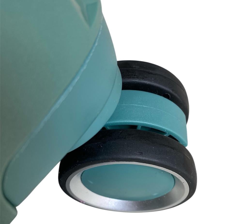 Чемодан средний Madisson Snowball 51103 полипропилен M Бирюзовый - фото 6