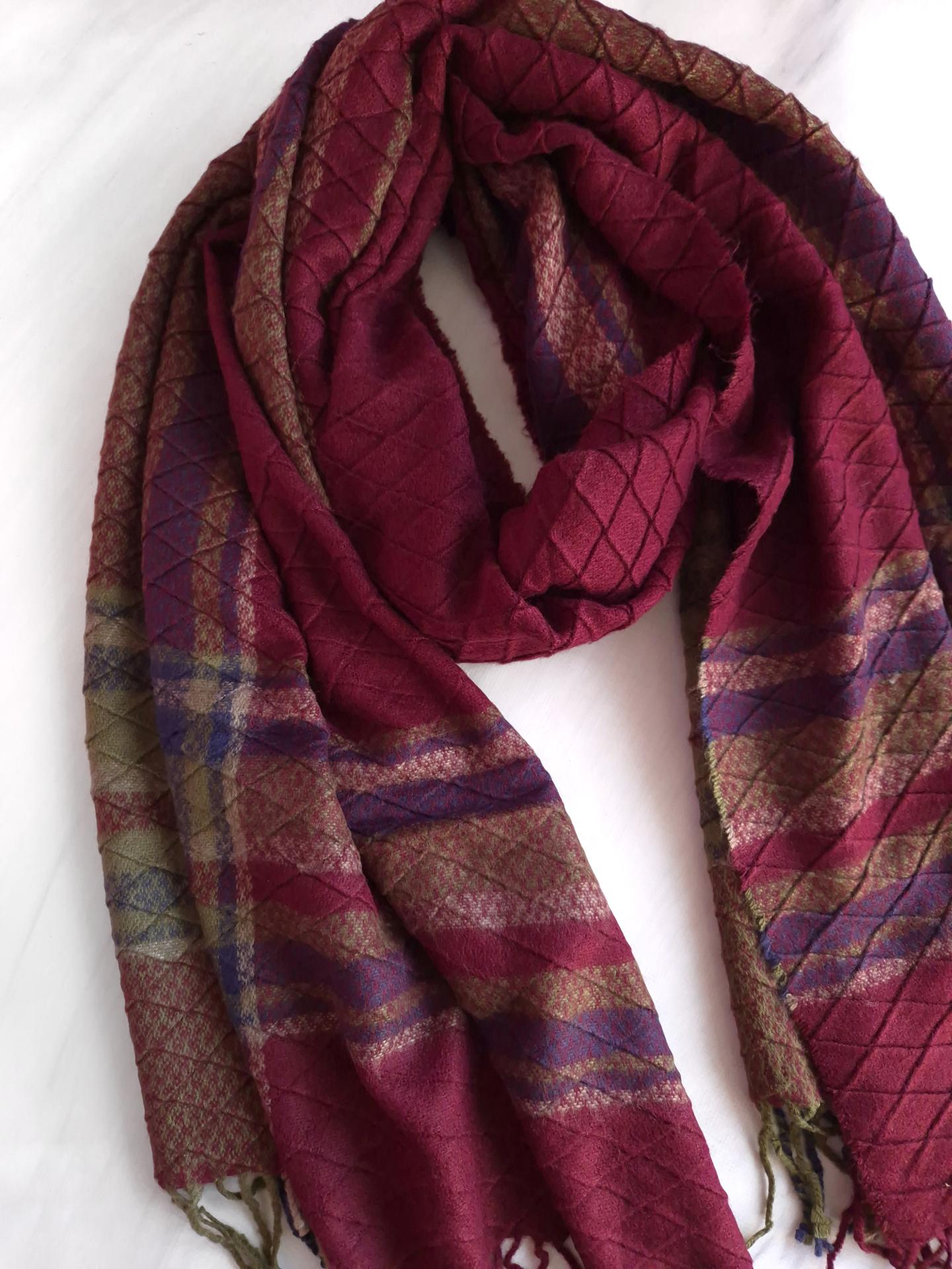 Шарф-палантин жіночий в ромби з китицями осінь-зима 224х78 см Бордовий (15924) - фото 3