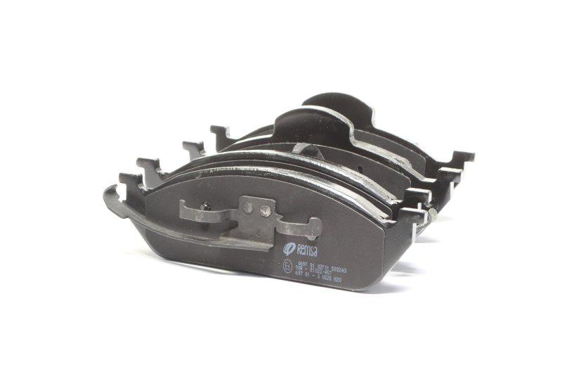 Тормозные колодки дисковые REMSA Mercedes M-Class w163 02/98-06/05 передние (0697.01)