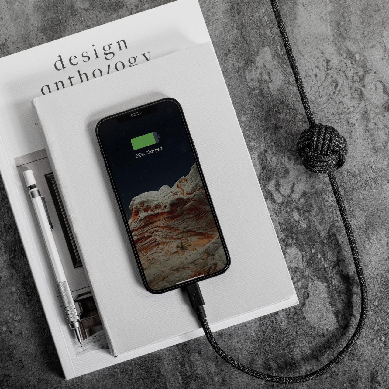 Кабель Native Union Night 3м Cable USB-C to Lightning, Cosmos Black (NCABLE-CL-CS-BK-NP) - фото 4 Кабель Native Union Night 3м Cable USB-C to Lightning, Cosmos Black (NCABLE-CL-CS-BK-NP) - фото 4