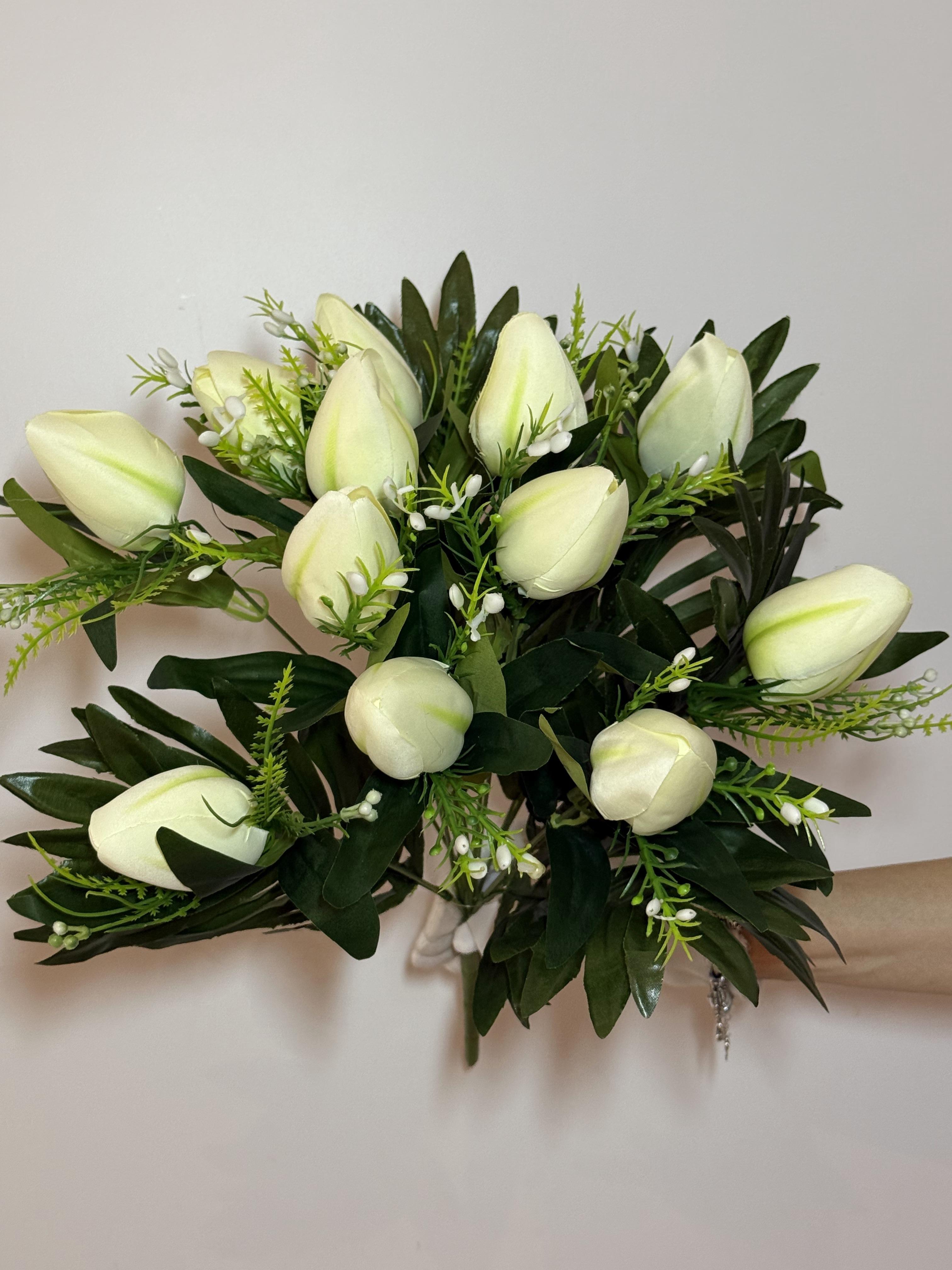 Искусственный букет тюльпанов 12 голов 47 см