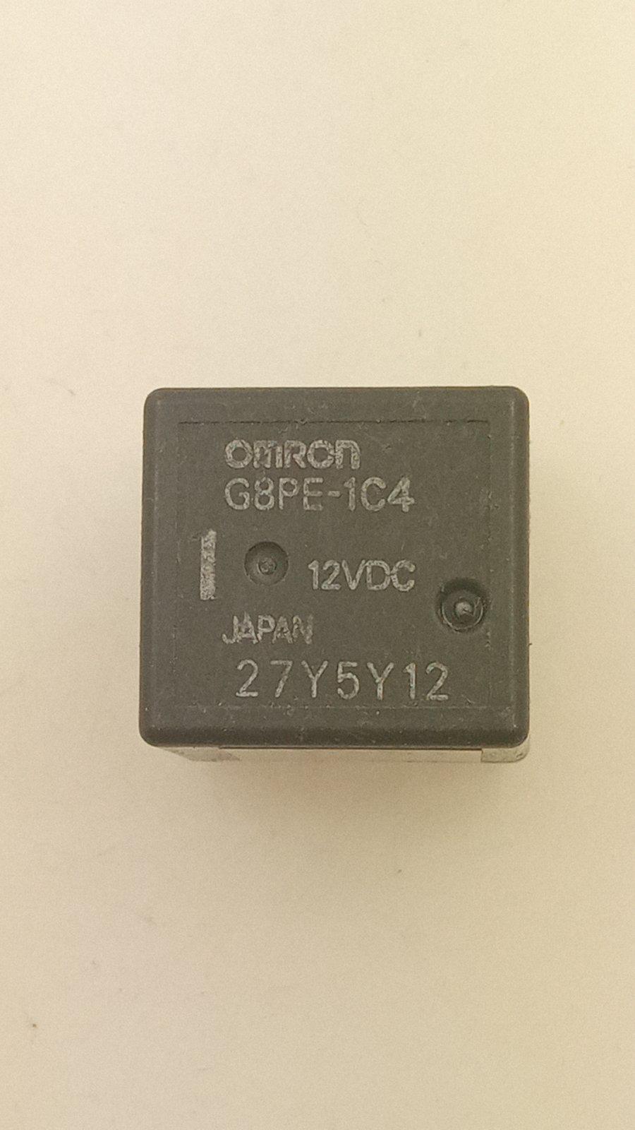 Реле Omron G8PE-1C4 12VDC 40A 30VDC 23x21x21 (21931)