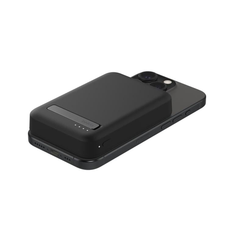 Повербанк Belkin BoostCharge Pro 8K 8000 mAh 15W Black (BPD007BTBK) - фото 4 Повербанк Belkin BoostCharge Pro 8K 8000 mAh 15W Black (BPD007BTBK) - фото 4