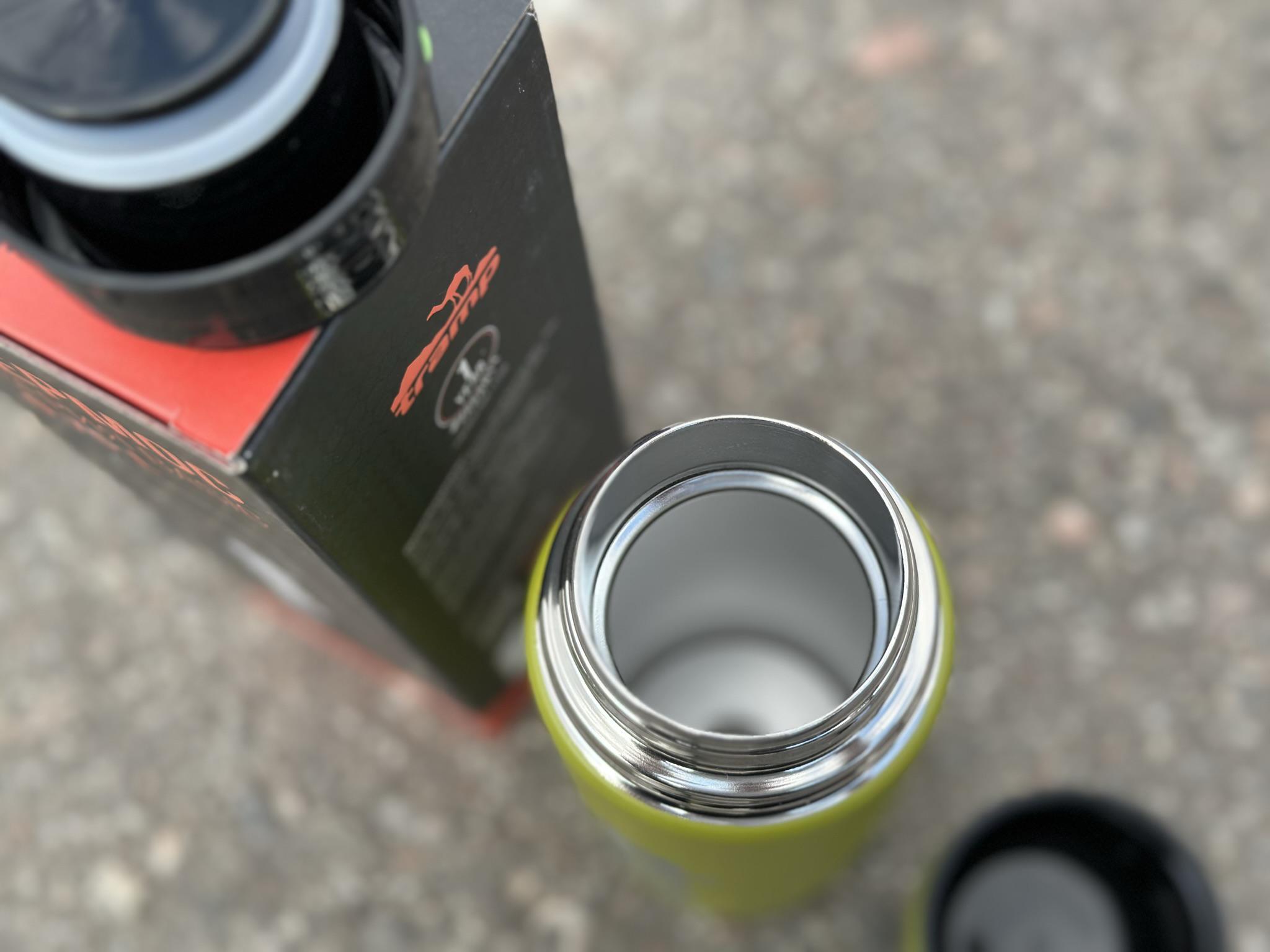 Термос для чая и напитков Tramp Basic с нержавейки держит 12 ч. 0,75 л (TRC-112-olive) - фото 8