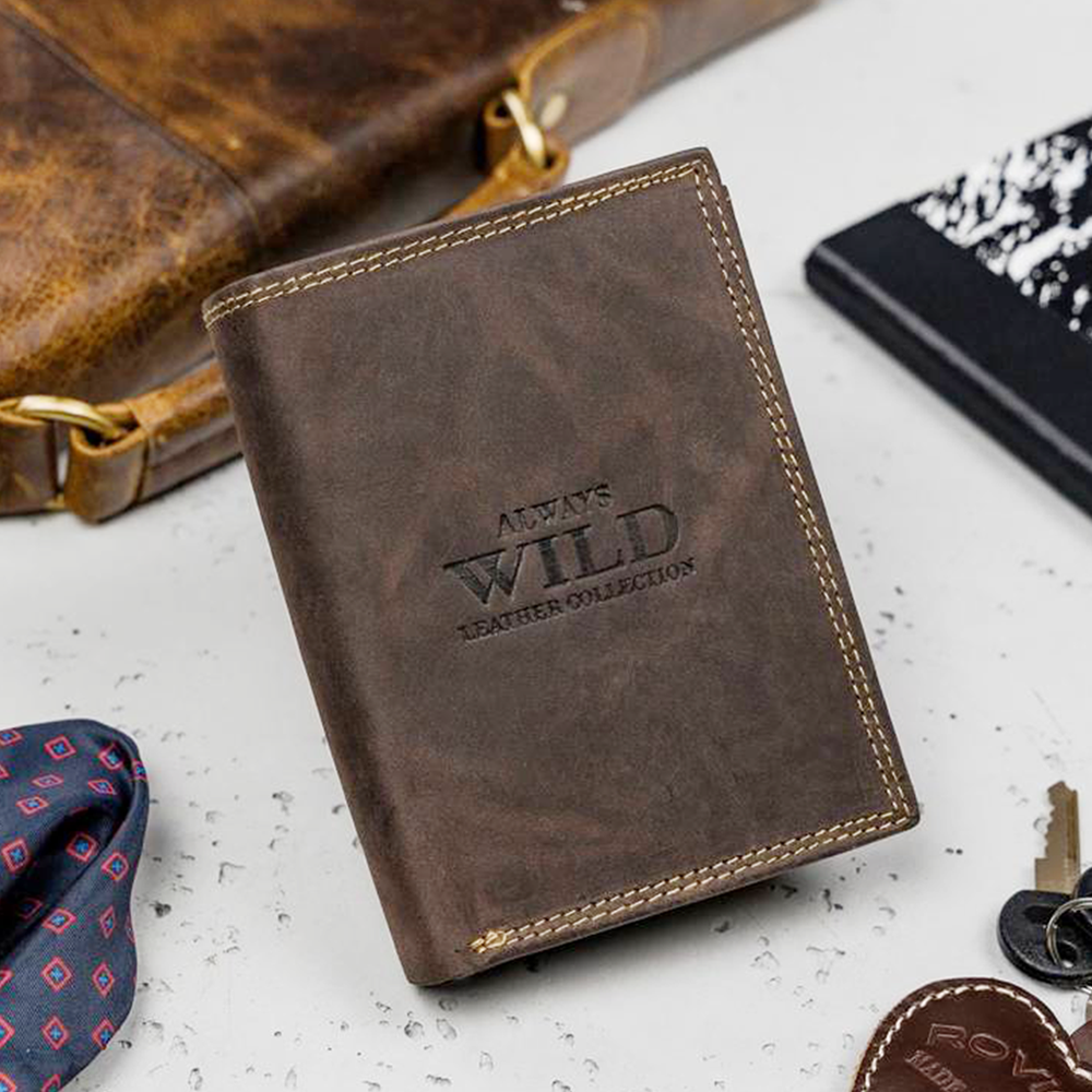Портмоне мужское кожаное Always Wild N4-P-CHM вертикальное без застежки Коричневый