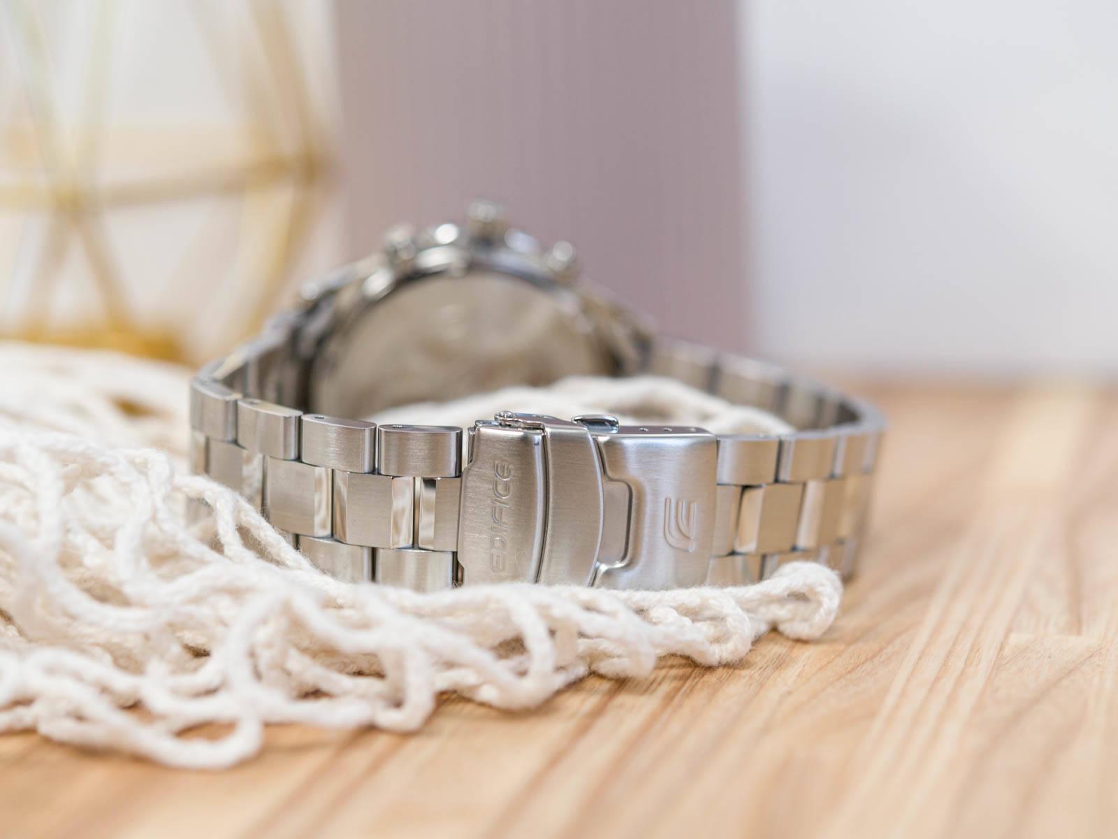 Часы Casio Edifice EF-527D-2AVUEF (1428) - фото 4 Часы Casio Edifice EF-527D-2AVUEF (1428) - фото 4