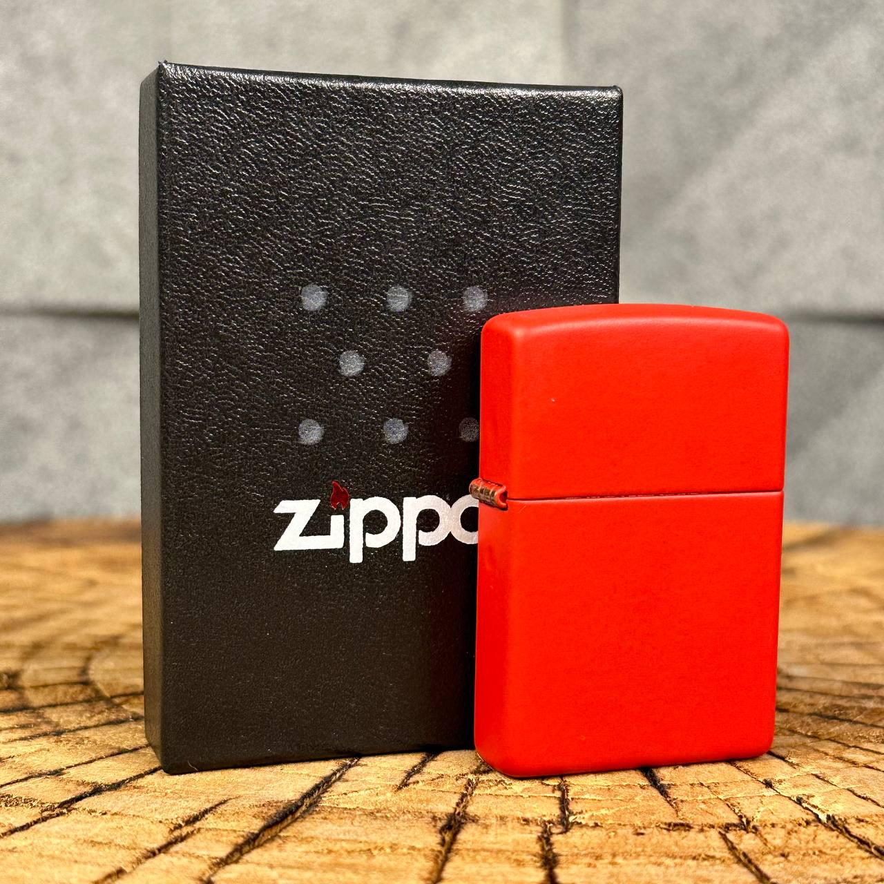 Зажигалка бензиновая ZIPPO в подарочной упаковке Red Matte - фото 6