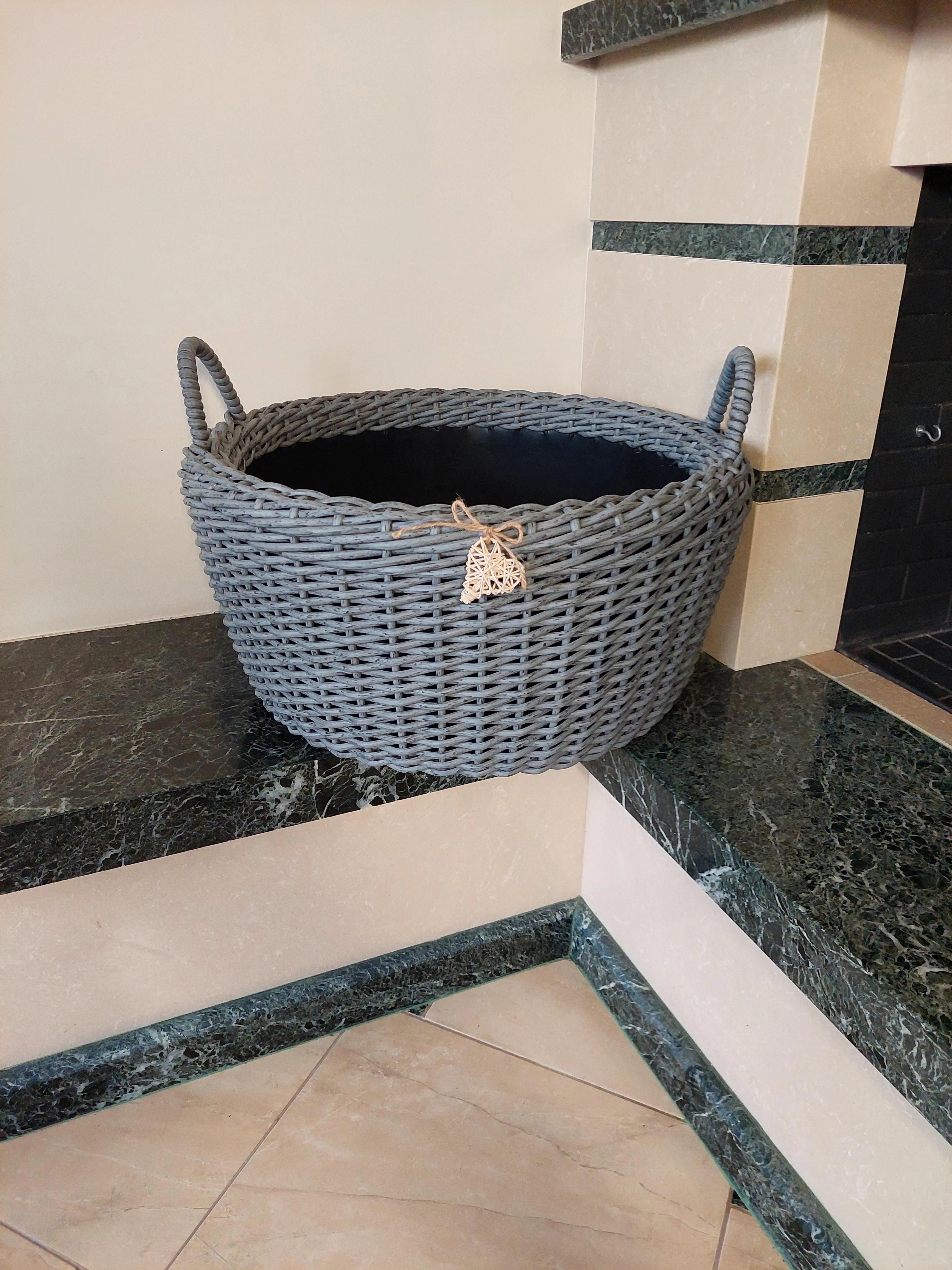 Корзина с ручками для дров из искусственного ротанга ручной работы 45 л Темно-серый (133004) - фото 2