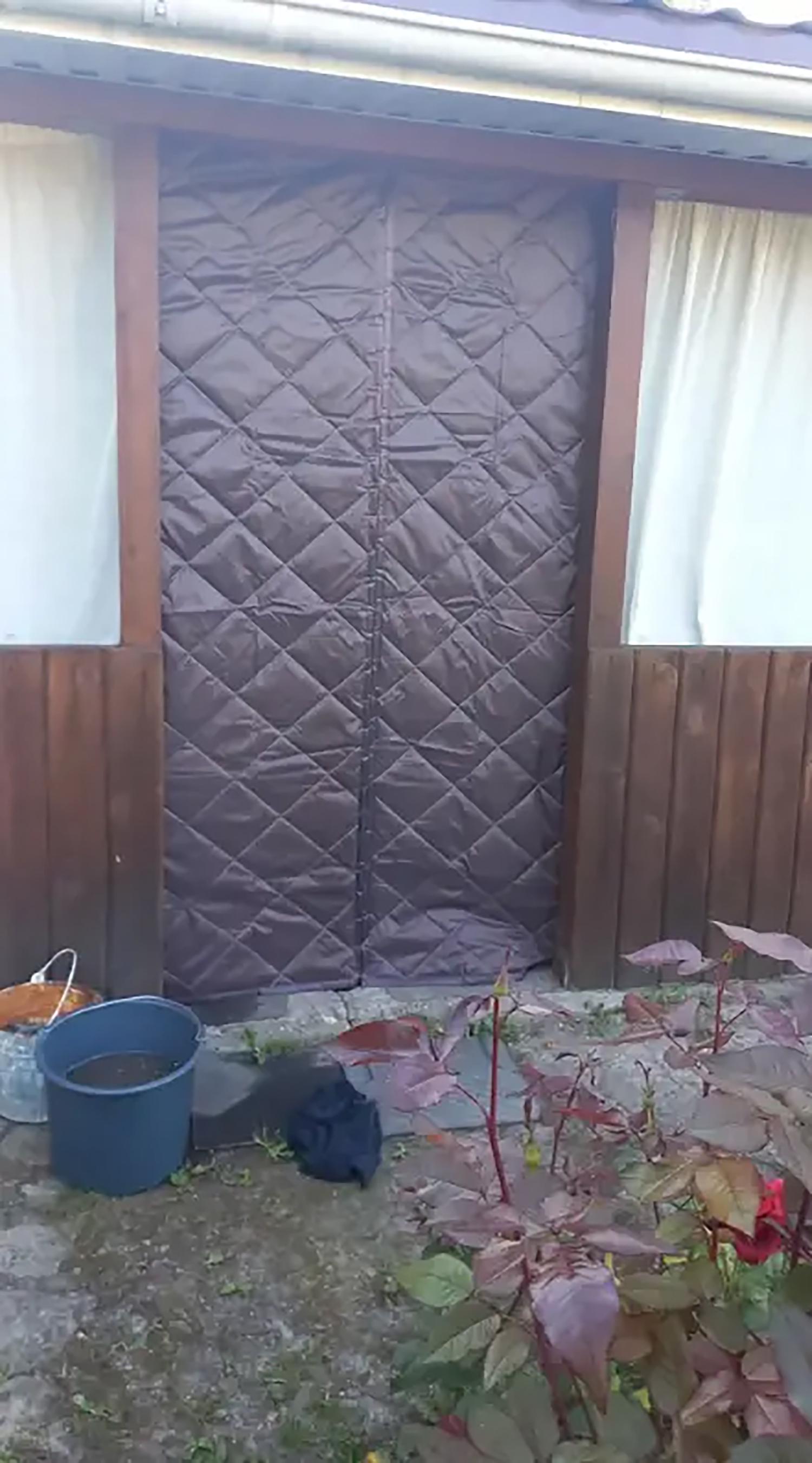 Штори теплоізоляційні для вхідних дверей на магнітах 90х210 см Сірий (29424083) - фото 11